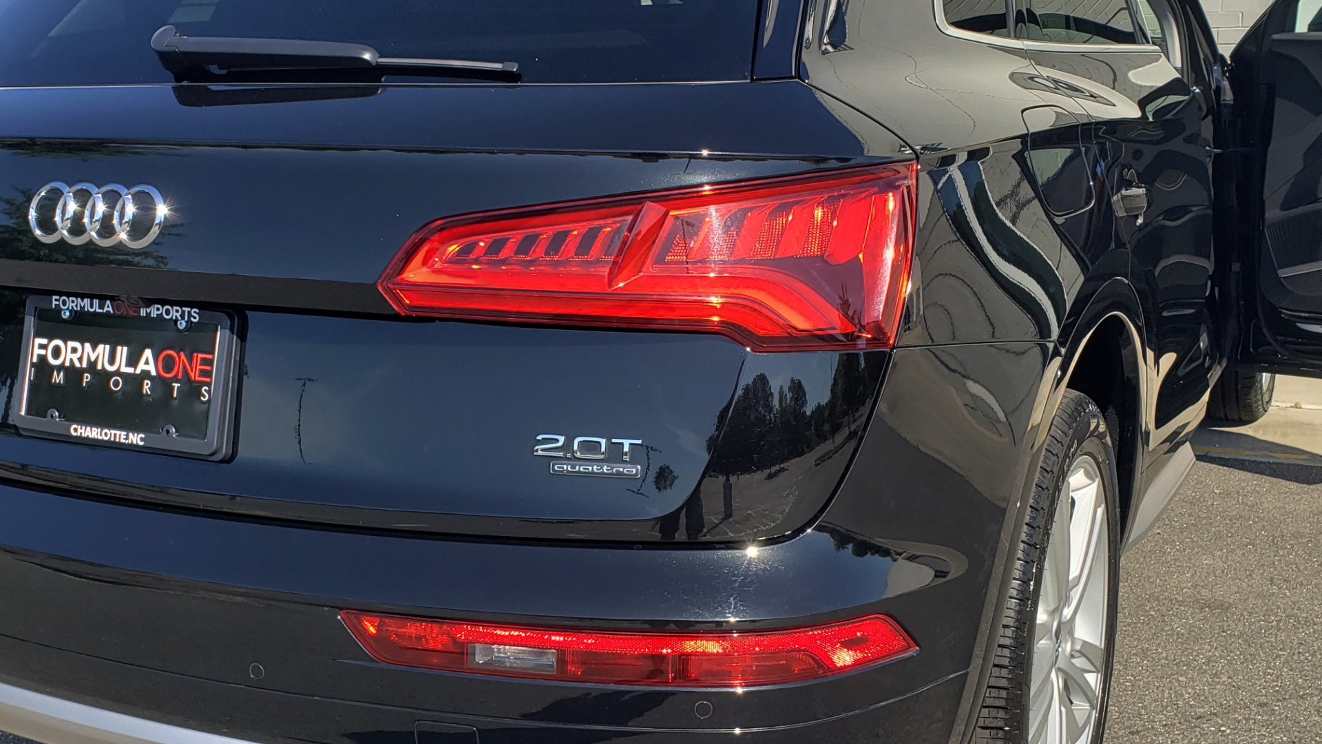 Used 2018 Audi Q5 PREMIUM PLUS / NAV / B&O SND / CLD WTHR / SUNROOF / REARVIEW for sale Sold at Formula Imports in Charlotte NC 28227 29