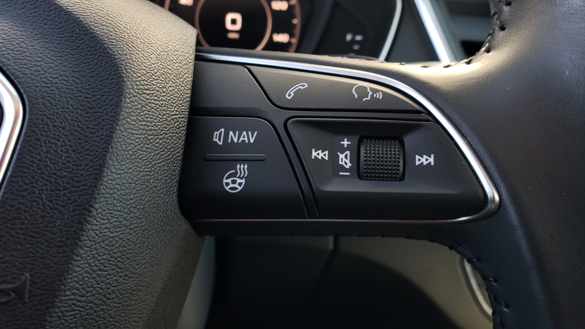Used 2018 Audi Q5 PREMIUM PLUS / NAV / B&O SND / CLD WTHR / SUNROOF / REARVIEW for sale Sold at Formula Imports in Charlotte NC 28227 45