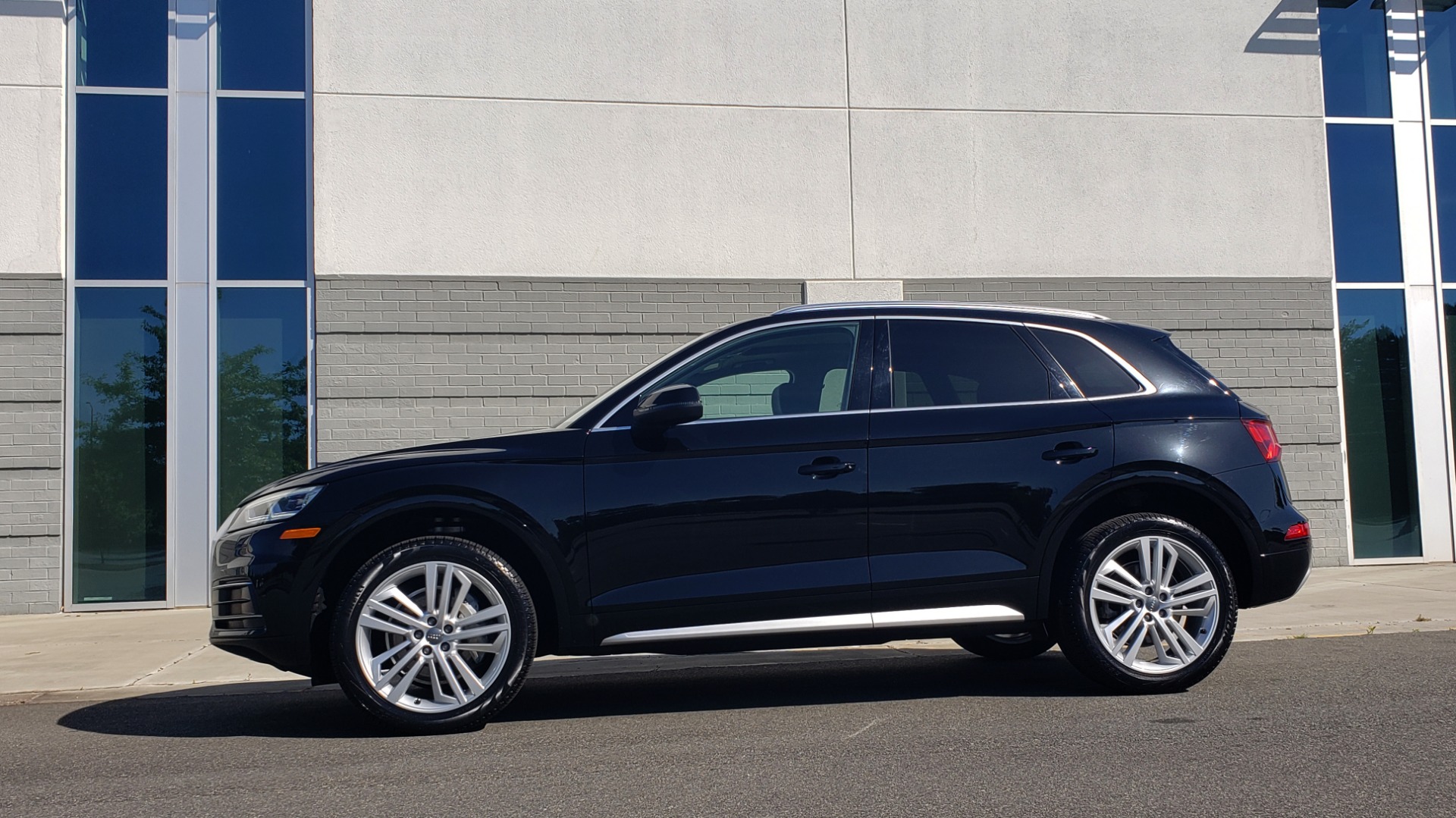 Used 2018 Audi Q5 PREMIUM PLUS / NAV / B&O SND / CLD WTHR / SUNROOF / REARVIEW for sale Sold at Formula Imports in Charlotte NC 28227 5