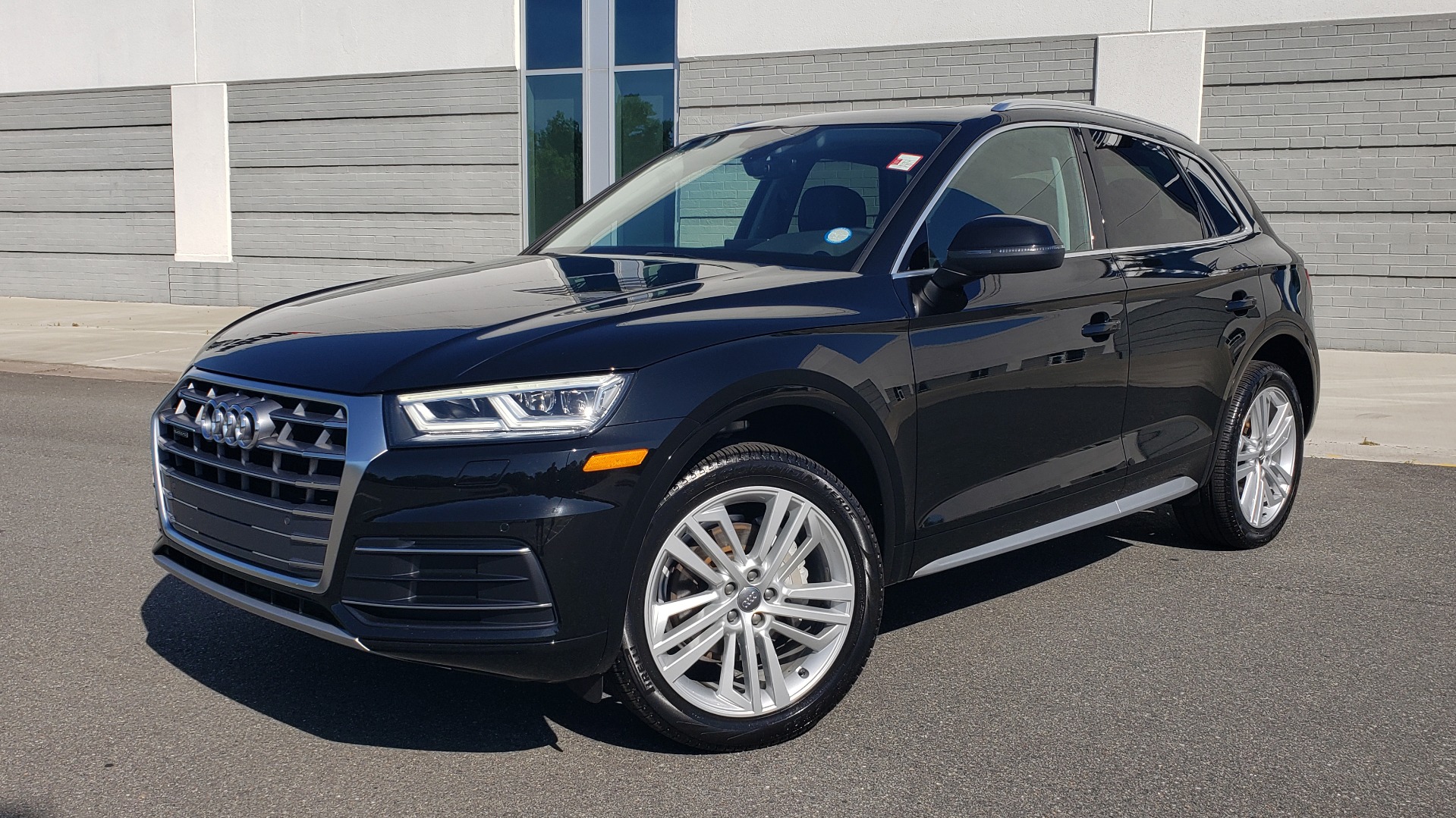 Used 2018 Audi Q5 PREMIUM PLUS / NAV / B&O SND / CLD WTHR / SUNROOF / REARVIEW for sale Sold at Formula Imports in Charlotte NC 28227 1