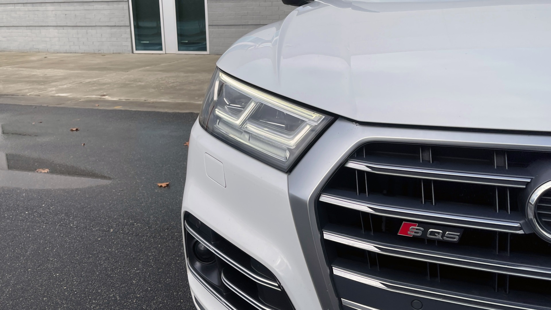 Used 2018 Audi SQ5 Prestige for sale Sold at Formula Imports in Charlotte NC 28227 11