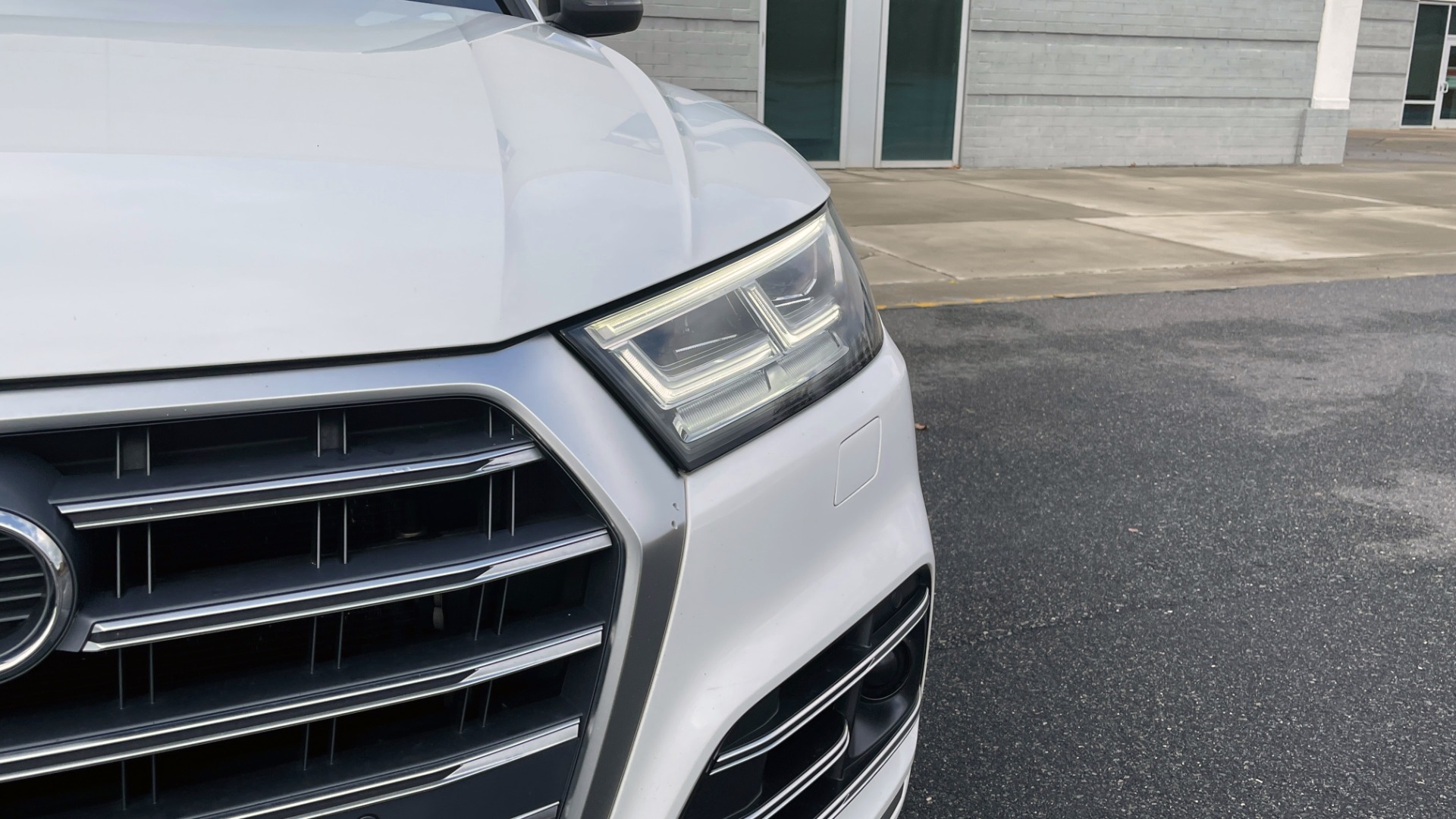Used 2018 Audi SQ5 Prestige for sale Sold at Formula Imports in Charlotte NC 28227 12