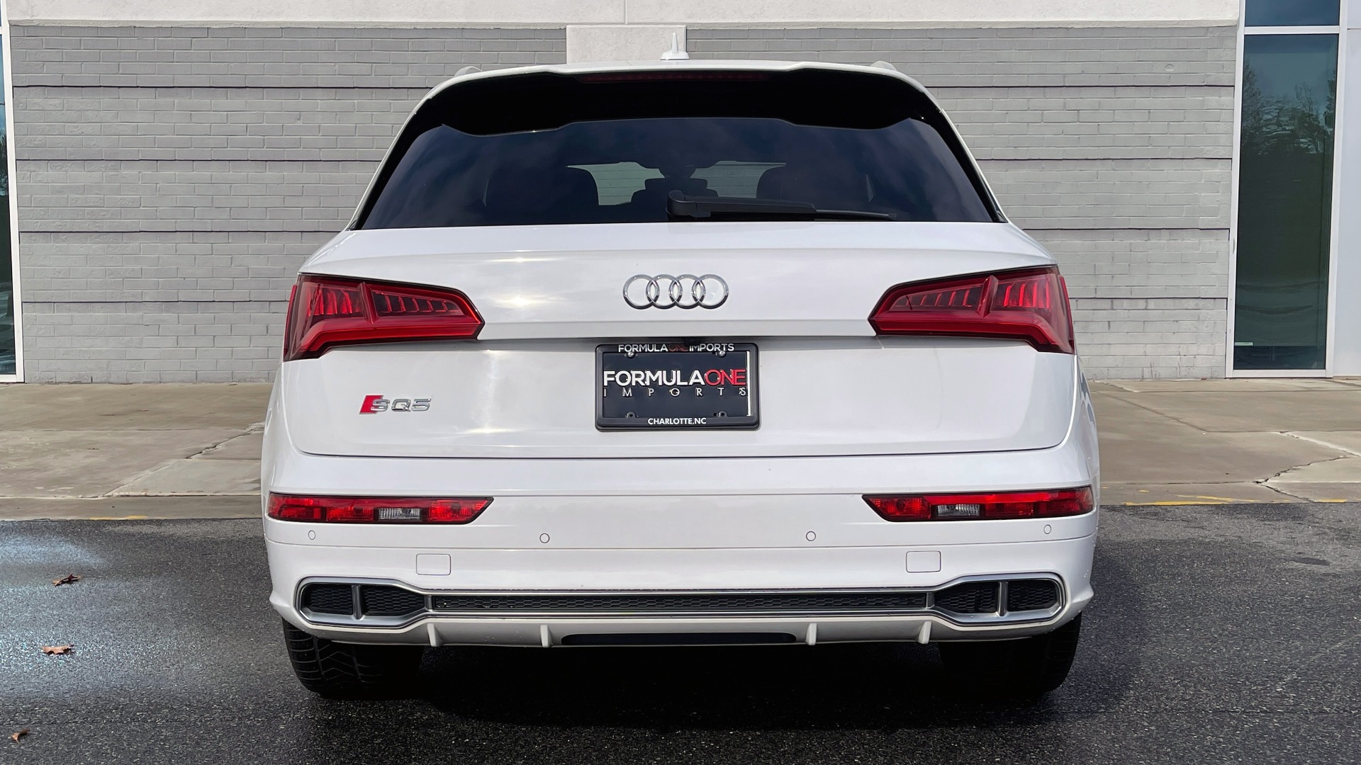 Used 2018 Audi SQ5 Prestige for sale Sold at Formula Imports in Charlotte NC 28227 18
