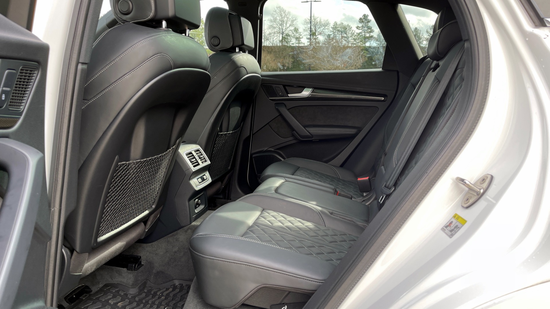 Used 2018 Audi SQ5 Prestige for sale Sold at Formula Imports in Charlotte NC 28227 43