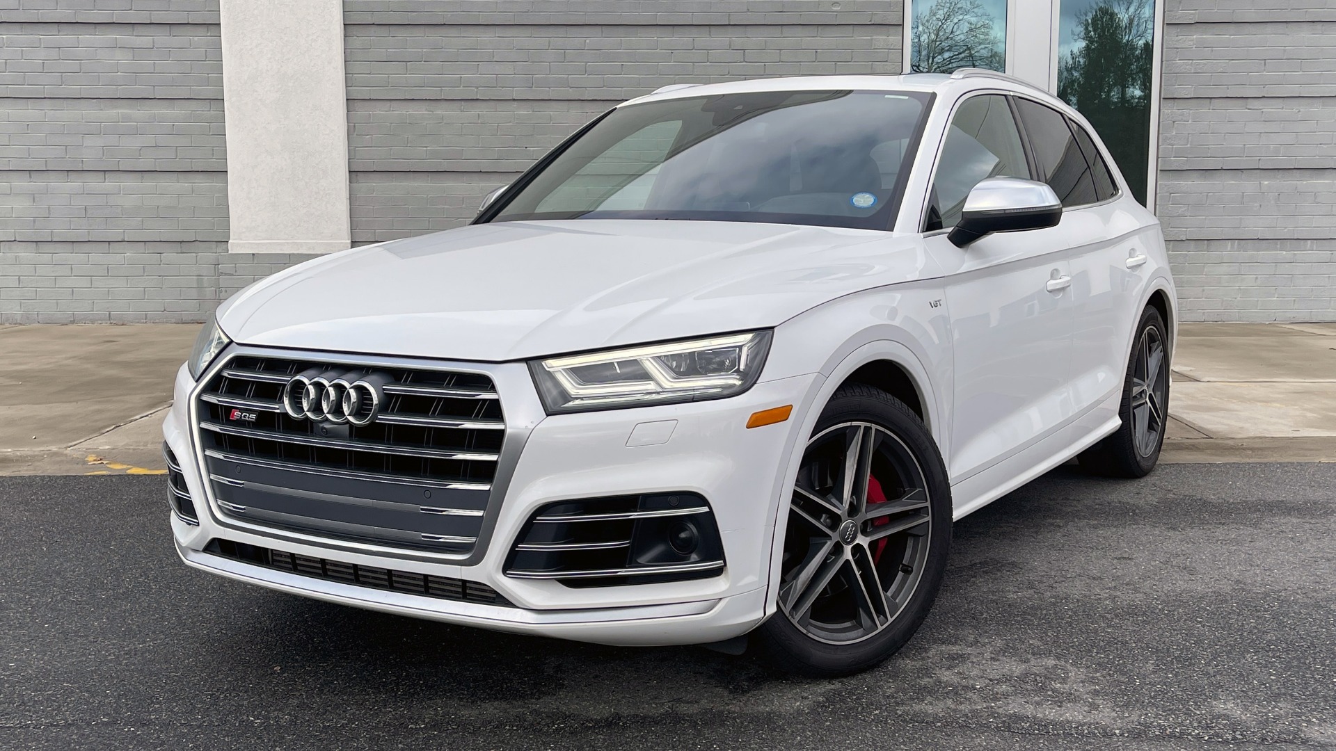 Used 2018 Audi SQ5 Prestige for sale Sold at Formula Imports in Charlotte NC 28227 1