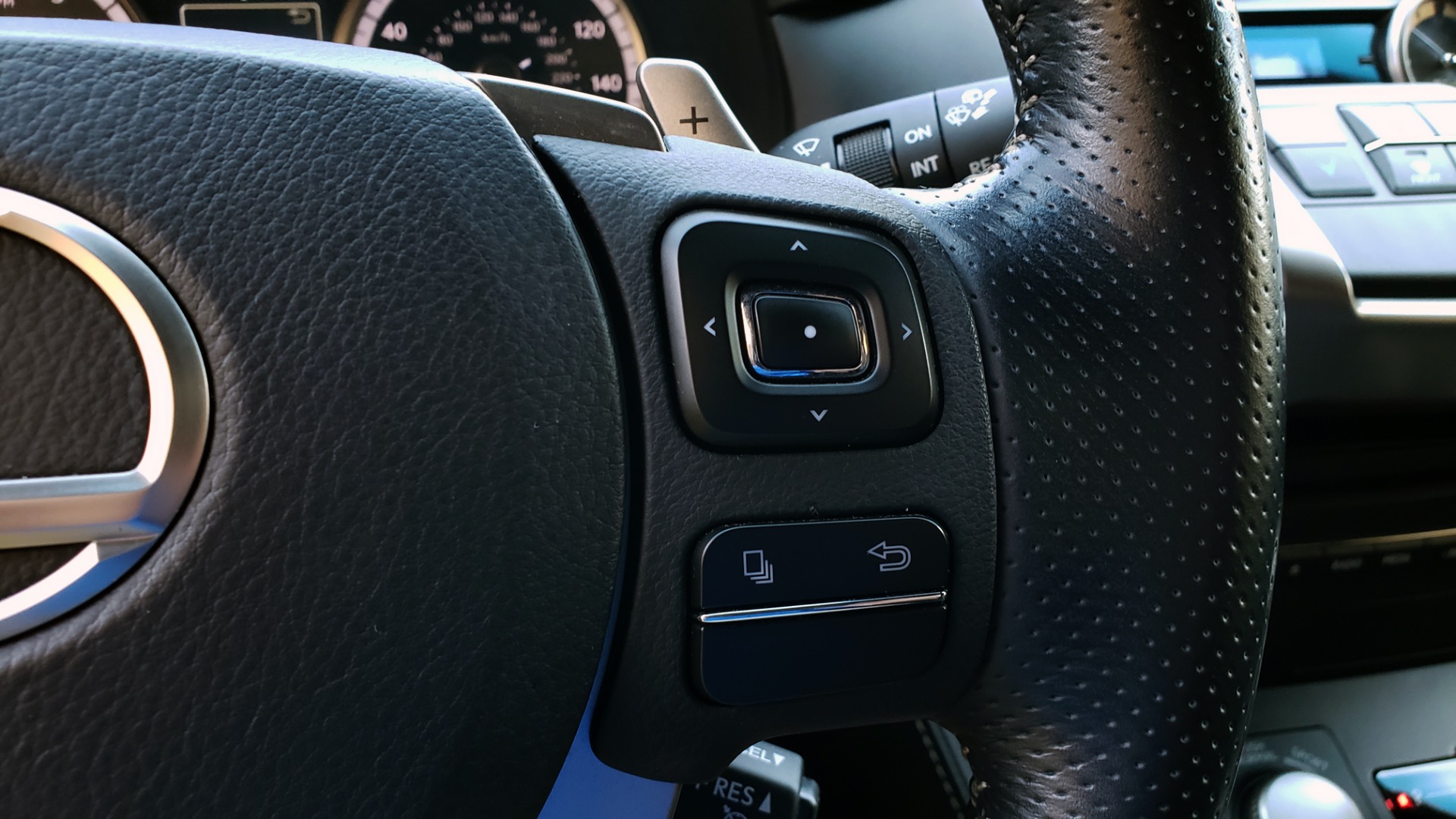 Used 2016 Lexus NX 200t F-SPORT / BACK-UP CAMERA / 18 INCH WHEELS for sale Sold at Formula Imports in Charlotte NC 28227 42