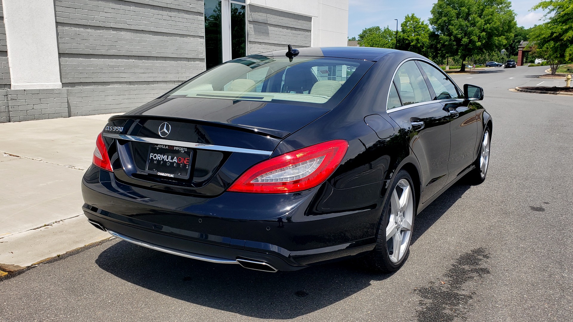 Used 2014 Mercedes-Benz CLS-Class CLS 550 PREMIUM / AMG SPORT WHLS / SUNROOF / LANE TRACK / PARKTRONIC for sale Sold at Formula Imports in Charlotte NC 28227 2