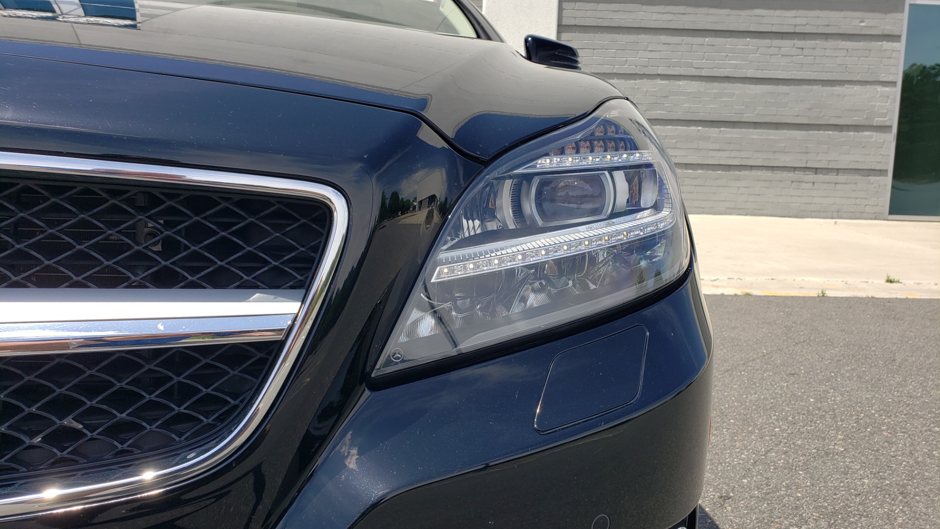 Used 2014 Mercedes-Benz CLS-Class CLS 550 PREMIUM / AMG SPORT WHLS / SUNROOF / LANE TRACK / PARKTRONIC for sale Sold at Formula Imports in Charlotte NC 28227 25