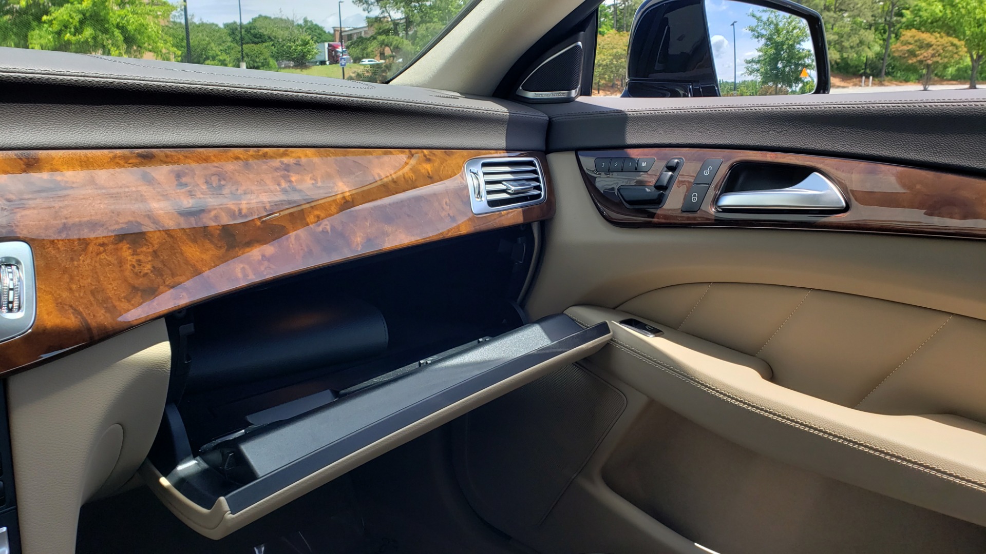 Used 2014 Mercedes-Benz CLS-Class CLS 550 PREMIUM / AMG SPORT WHLS / SUNROOF / LANE TRACK / PARKTRONIC for sale Sold at Formula Imports in Charlotte NC 28227 54