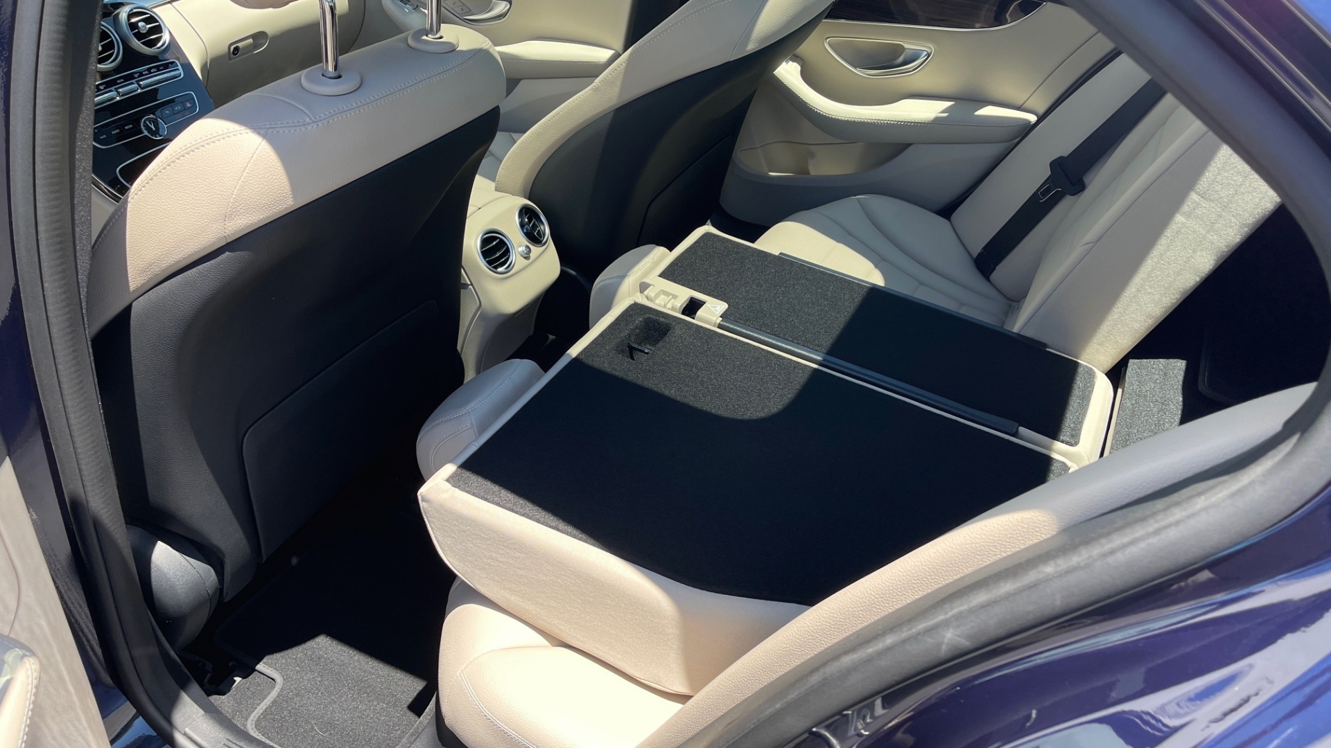 Used 2018 Mercedes-Benz C-CLASS C 300 PREMIUM / KEYLESS-GO / PANO-ROOF / BURMESTER / REARVIEW for sale Sold at Formula Imports in Charlotte NC 28227 27