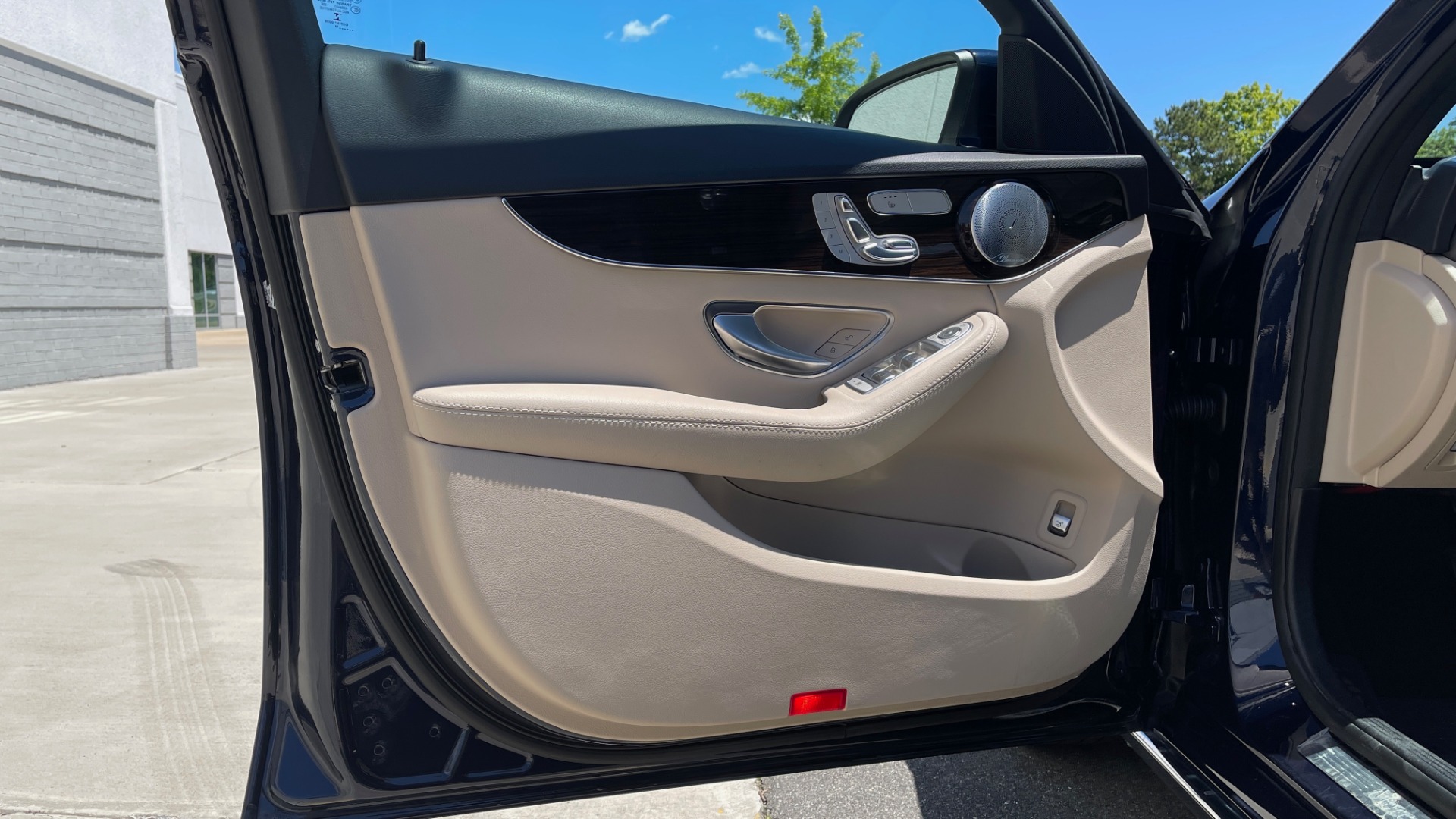 Used 2018 Mercedes-Benz C-CLASS C 300 PREMIUM / KEYLESS-GO / PANO-ROOF / BURMESTER / REARVIEW for sale Sold at Formula Imports in Charlotte NC 28227 29