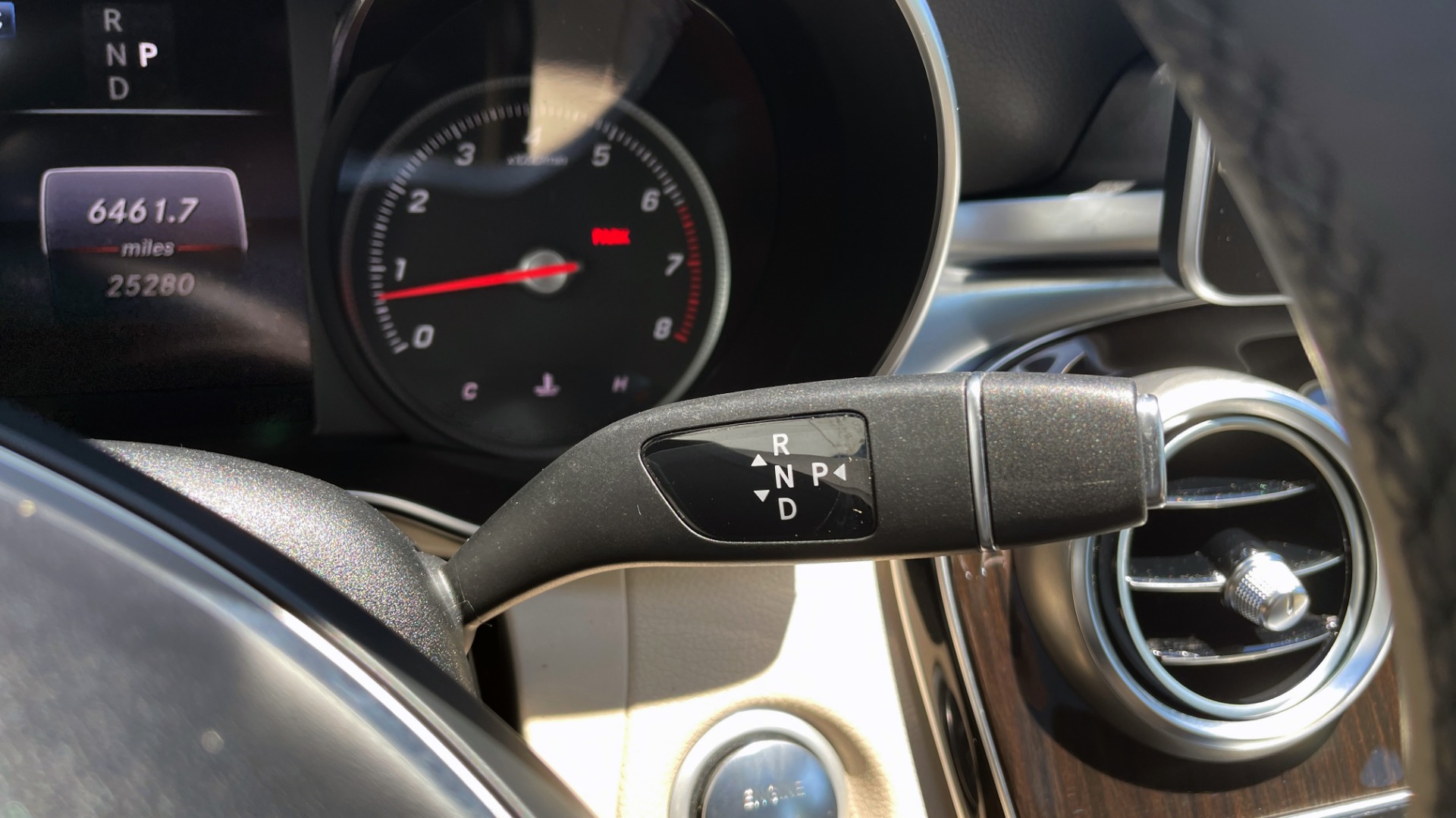 Used 2018 Mercedes-Benz C-CLASS C 300 PREMIUM / KEYLESS-GO / PANO-ROOF / BURMESTER / REARVIEW for sale Sold at Formula Imports in Charlotte NC 28227 37