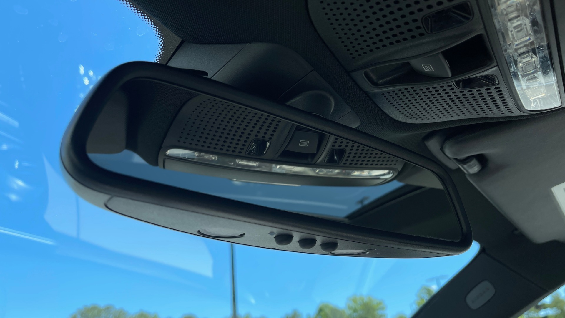 Used 2018 Mercedes-Benz C-CLASS C 300 PREMIUM / KEYLESS-GO / PANO-ROOF / BURMESTER / REARVIEW for sale Sold at Formula Imports in Charlotte NC 28227 46