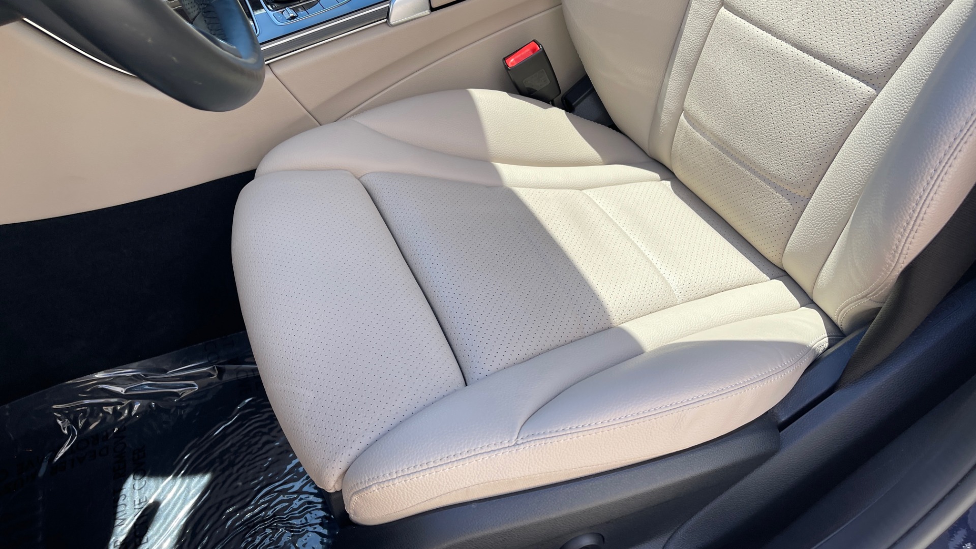 Used 2018 Mercedes-Benz C-CLASS C 300 PREMIUM / KEYLESS-GO / PANO-ROOF / BURMESTER / REARVIEW for sale Sold at Formula Imports in Charlotte NC 28227 55