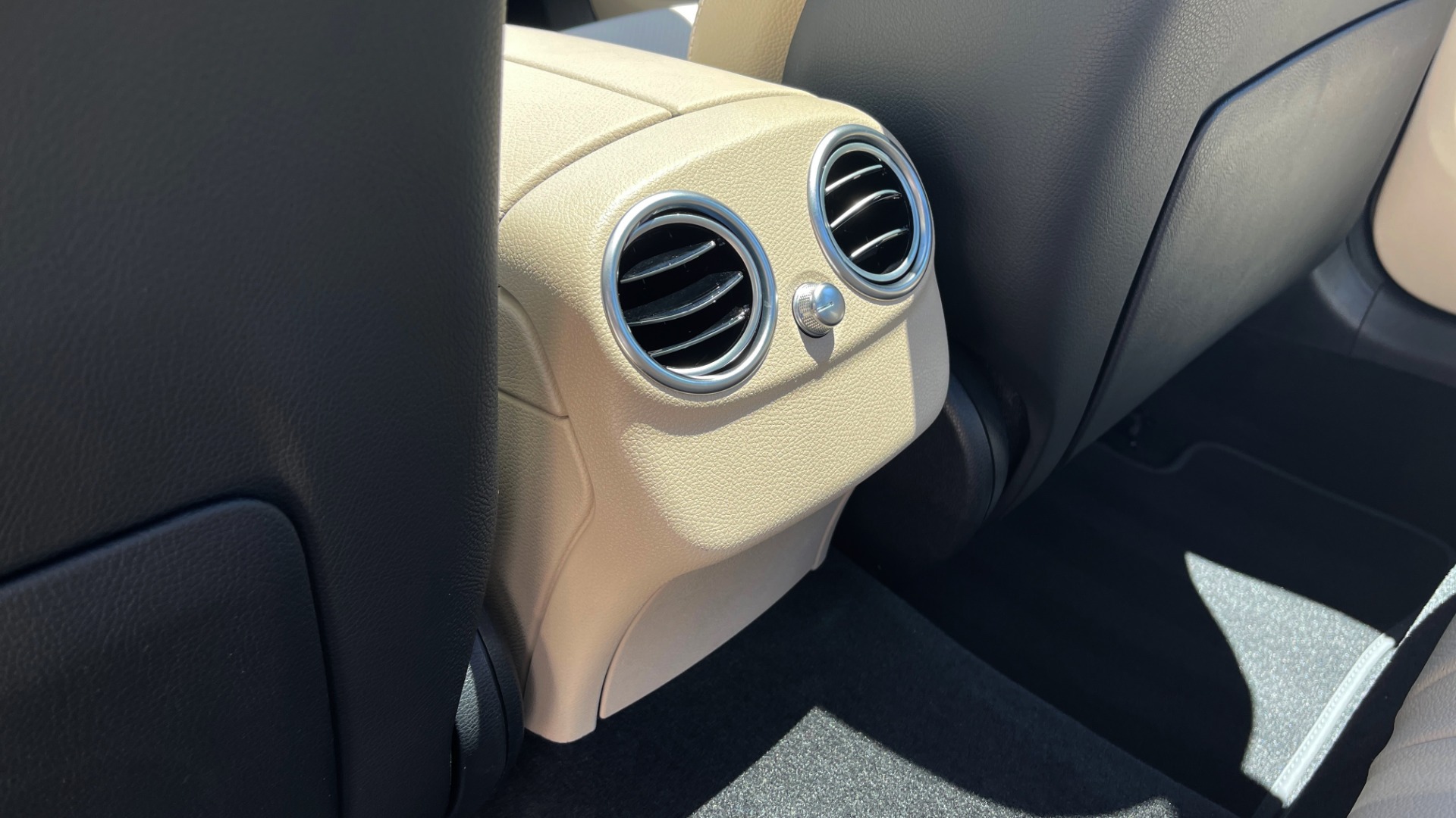 Used 2018 Mercedes-Benz C-CLASS C 300 PREMIUM / KEYLESS-GO / PANO-ROOF / BURMESTER / REARVIEW for sale Sold at Formula Imports in Charlotte NC 28227 61