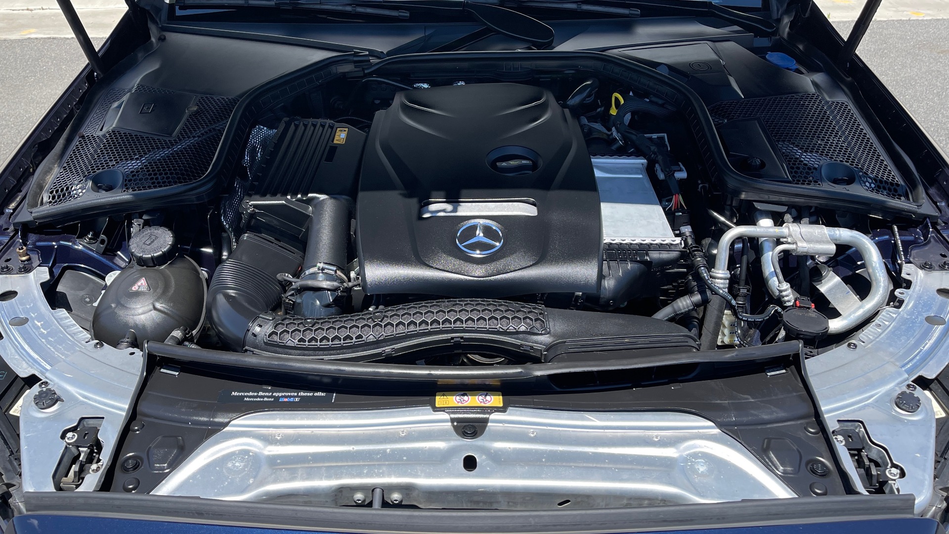 Used 2018 Mercedes-Benz C-CLASS C 300 PREMIUM / KEYLESS-GO / PANO-ROOF / BURMESTER / REARVIEW for sale Sold at Formula Imports in Charlotte NC 28227 7
