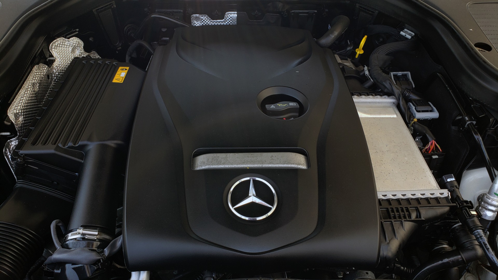 Used 2018 Mercedes-Benz GLC 300 4MATIC PREMIUM / PANO-ROOF / HTD STS / APPLE / REARVIEW for sale Sold at Formula Imports in Charlotte NC 28227 14