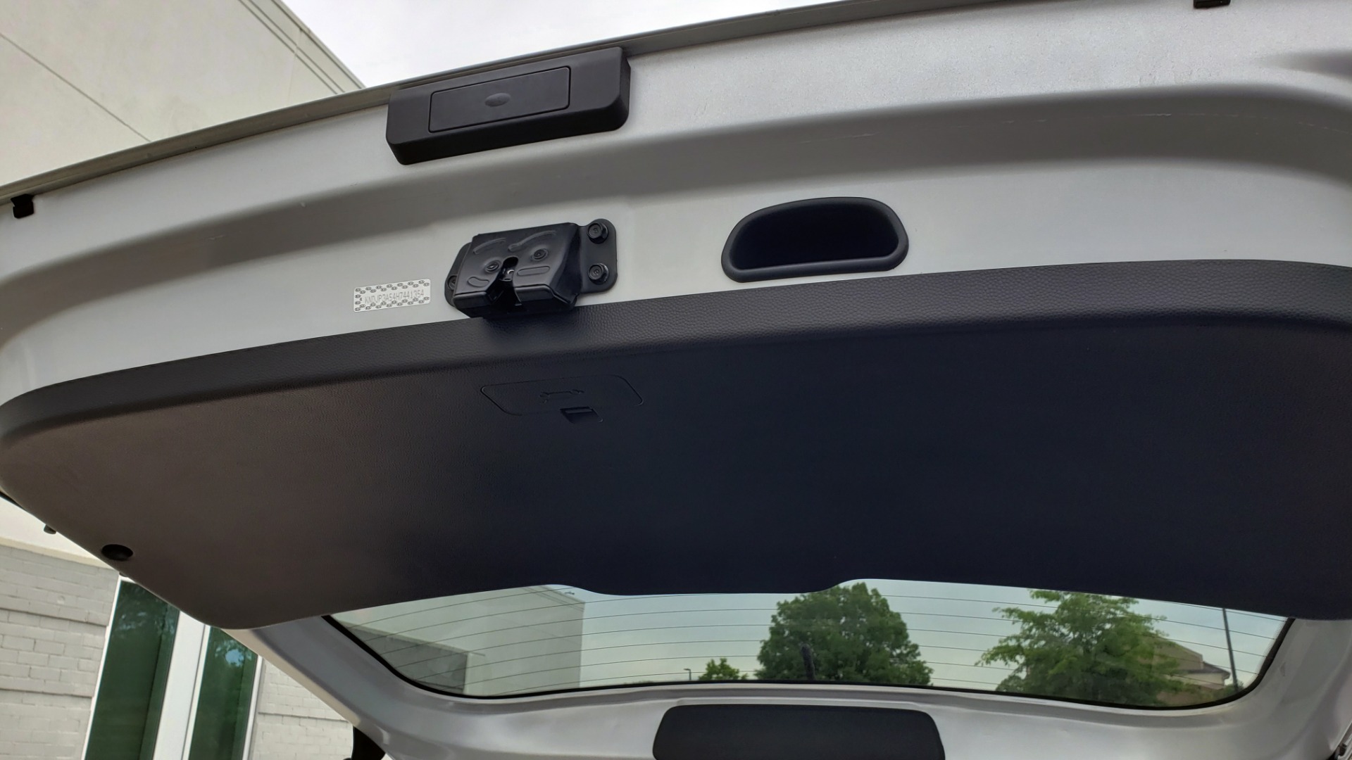 Used 2017 Kia SOUL PLUS / NAV / SUNROOF / LEATHER / HTD STS / REARVIEW for sale $16,995 at Formula Imports in Charlotte NC 28227 19