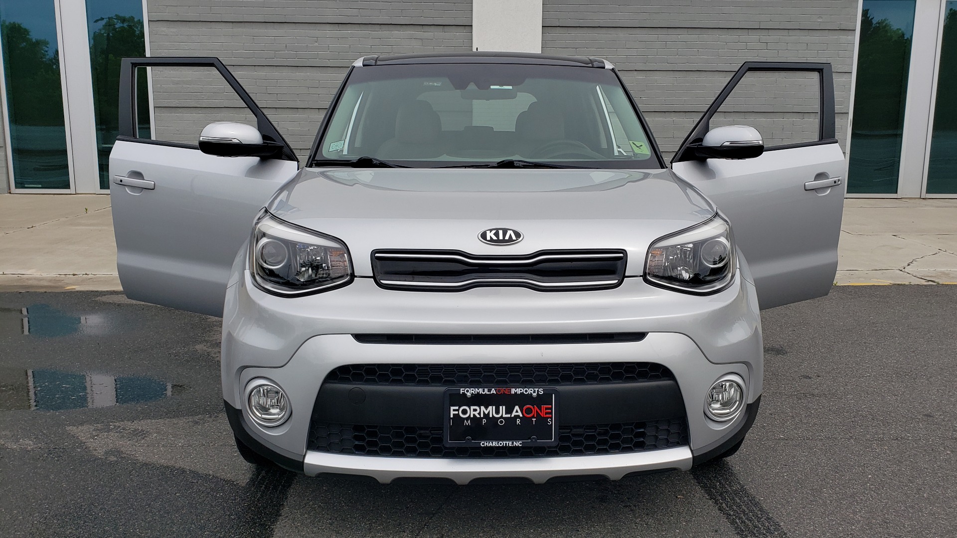 Used 2017 Kia SOUL PLUS / NAV / SUNROOF / LEATHER / HTD STS / REARVIEW for sale $16,995 at Formula Imports in Charlotte NC 28227 20