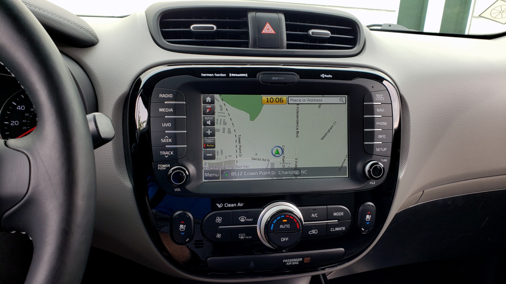 Used 2017 Kia SOUL PLUS / NAV / SUNROOF / LEATHER / HTD STS / REARVIEW for sale $16,995 at Formula Imports in Charlotte NC 28227 43