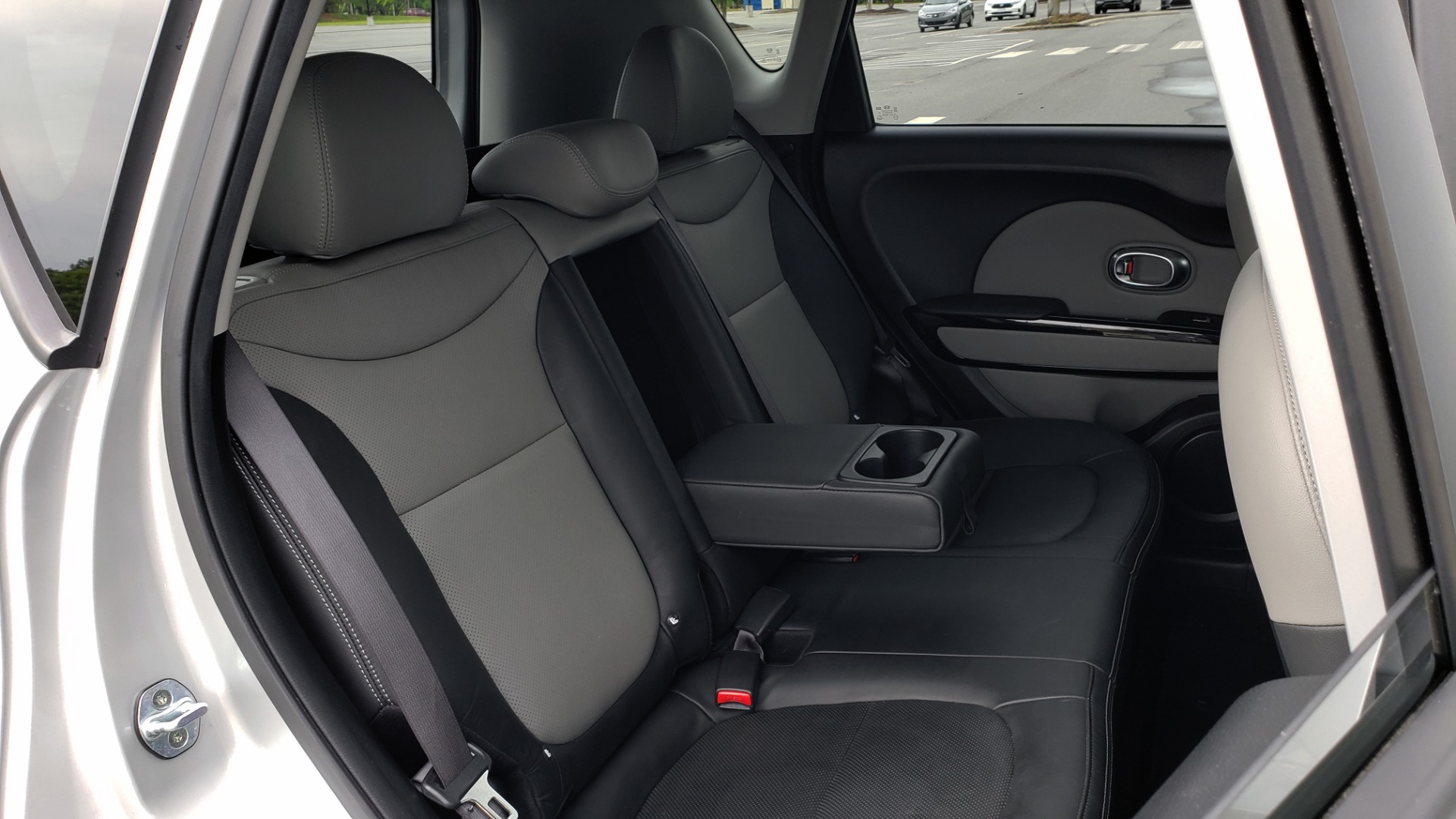 Used 2017 Kia SOUL PLUS / NAV / SUNROOF / LEATHER / HTD STS / REARVIEW for sale $16,995 at Formula Imports in Charlotte NC 28227 67