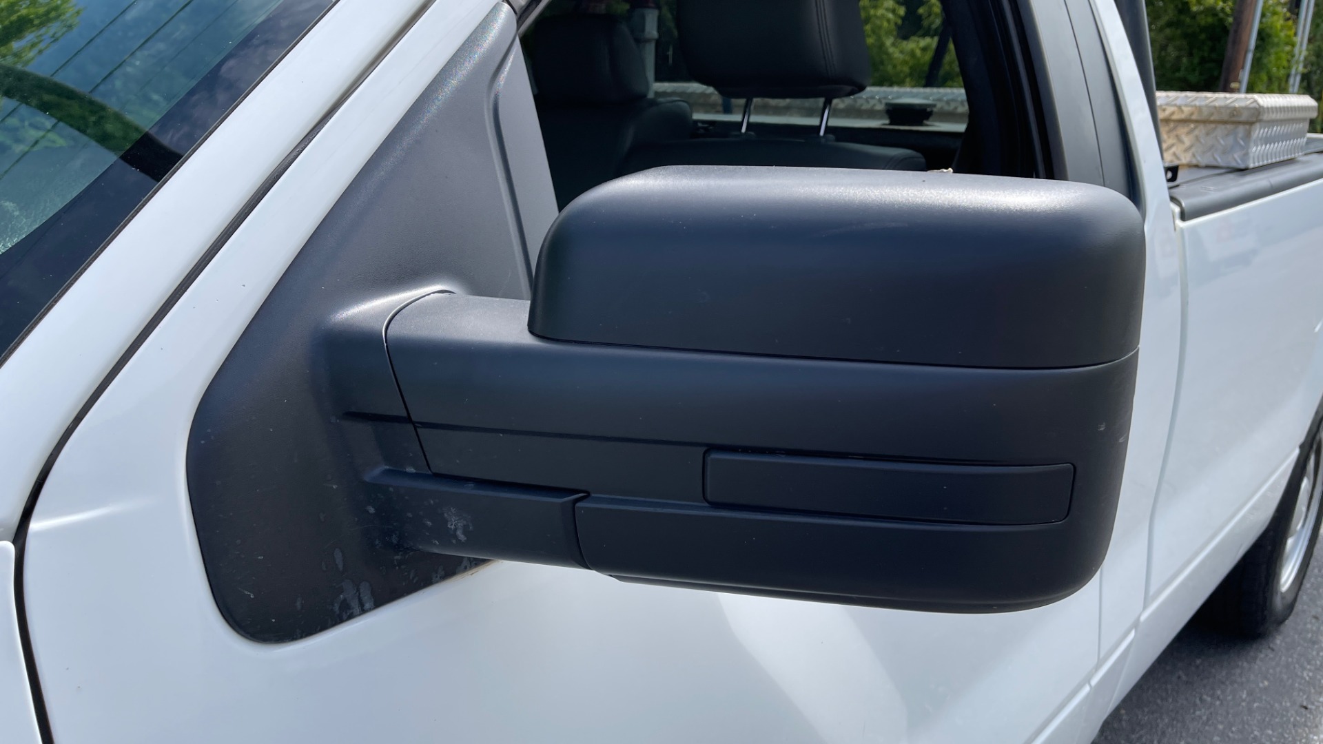 Used 2013 Ford F-150 XL / 2WD / V6 / AUTO / LONG BED / 145IN WB / WT / ROOF RACK / AUX TANK for sale Sold at Formula Imports in Charlotte NC 28227 12