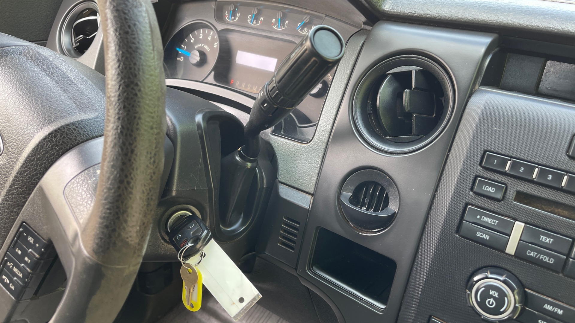 Used 2013 Ford F-150 XL / 2WD / V6 / AUTO / LONG BED / 145IN WB / WT / ROOF RACK / AUX TANK for sale Sold at Formula Imports in Charlotte NC 28227 28