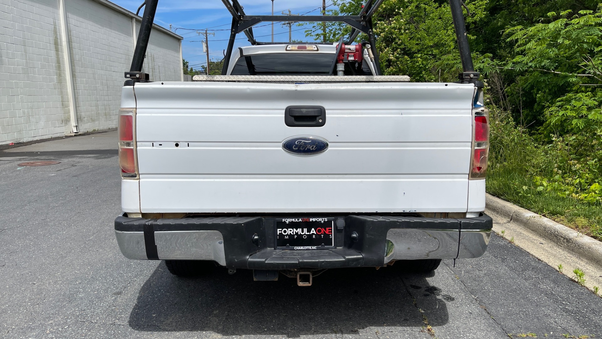 Used 2013 Ford F-150 XL / 2WD / V6 / AUTO / LONG BED / 145IN WB / WT / ROOF RACK / AUX TANK for sale Sold at Formula Imports in Charlotte NC 28227 4