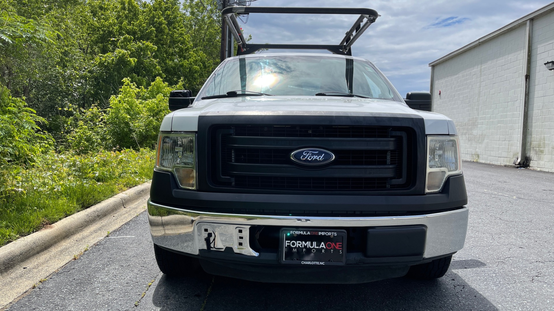 Used 2013 Ford F-150 XL / 2WD / V6 / AUTO / LONG BED / 145IN WB / WT / ROOF RACK / AUX TANK for sale Sold at Formula Imports in Charlotte NC 28227 5