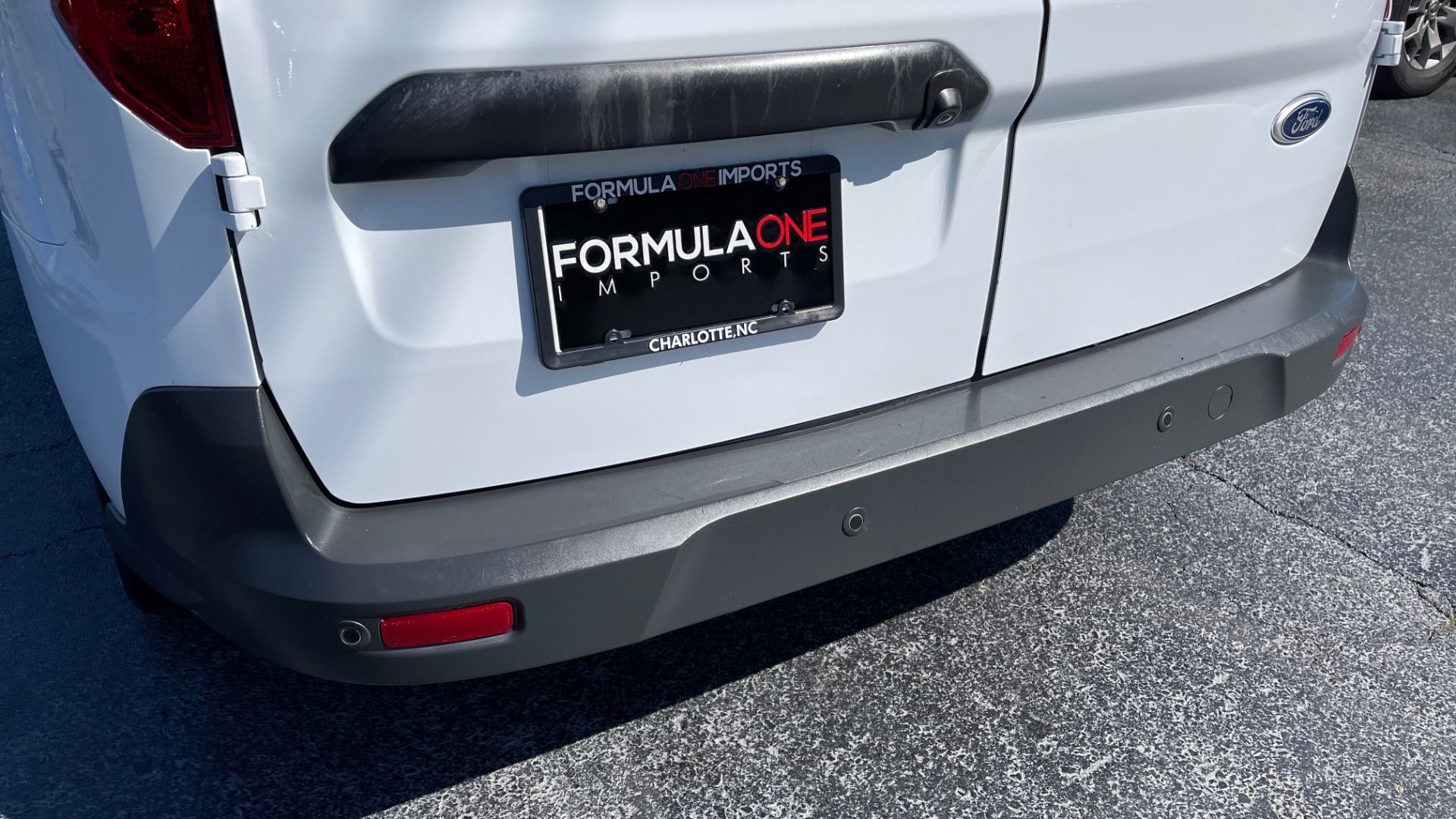 Used 2015 Ford TRANSIT CONNECT XLT CARGO VAN LWB / 2.5L 4-CYL / 6-SPD AUTO / ROOF RACK for sale Sold at Formula Imports in Charlotte NC 28227 13