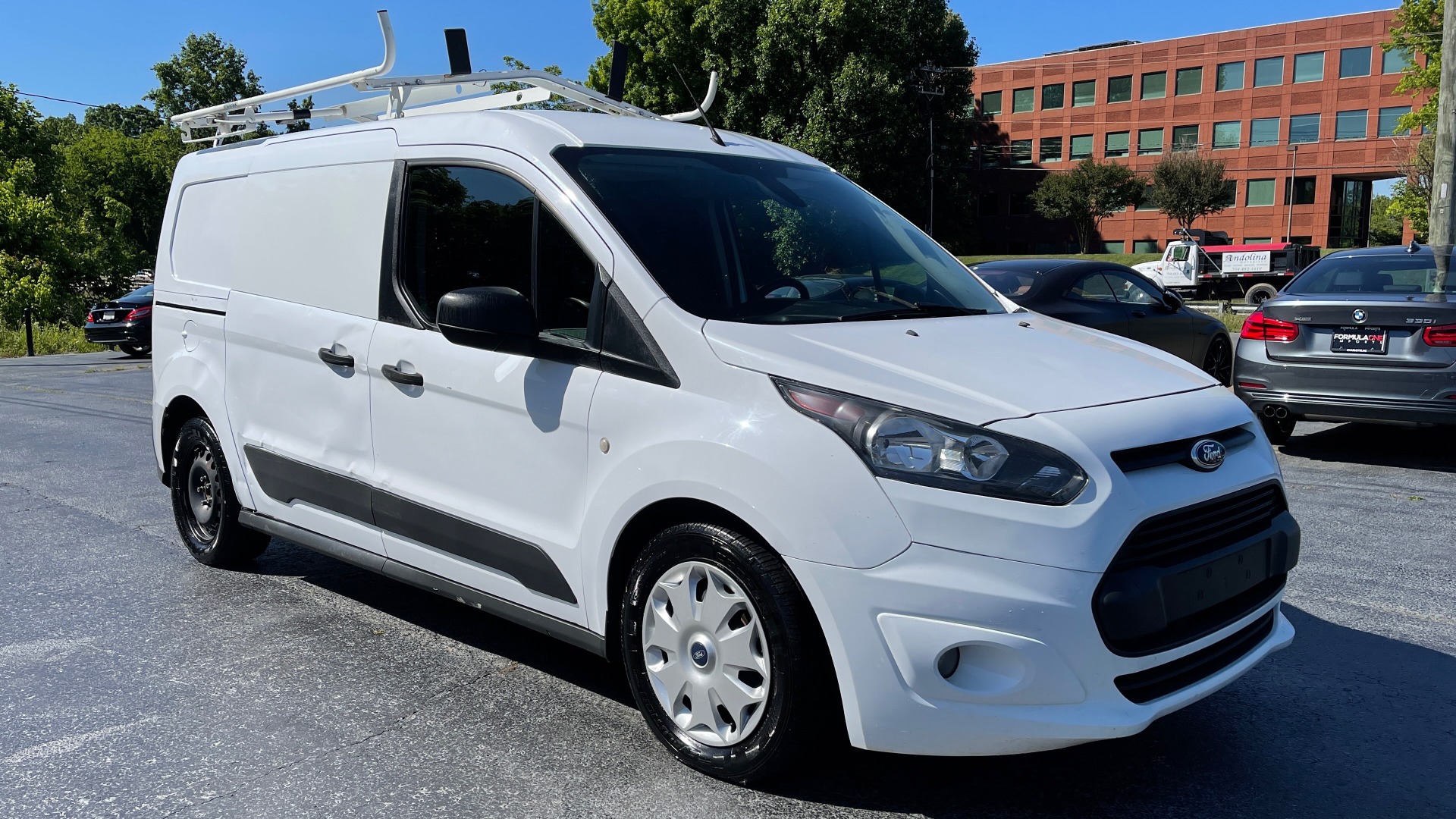 Used 2015 Ford TRANSIT CONNECT XLT CARGO VAN LWB / 2.5L 4-CYL / 6-SPD AUTO / ROOF RACK for sale Sold at Formula Imports in Charlotte NC 28227 2