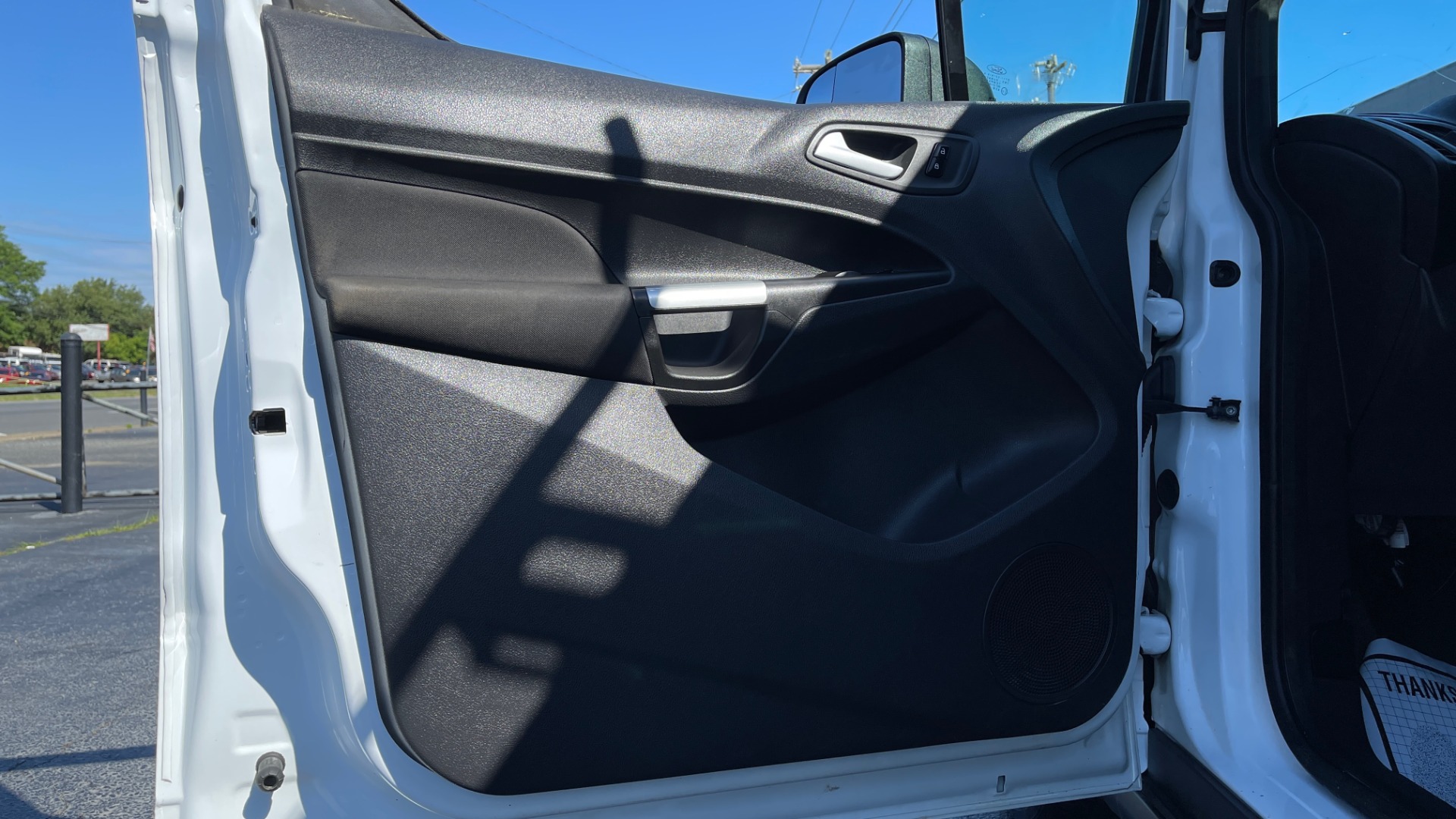 Used 2015 Ford TRANSIT CONNECT XLT CARGO VAN LWB / 2.5L 4-CYL / 6-SPD AUTO / ROOF RACK for sale Sold at Formula Imports in Charlotte NC 28227 20
