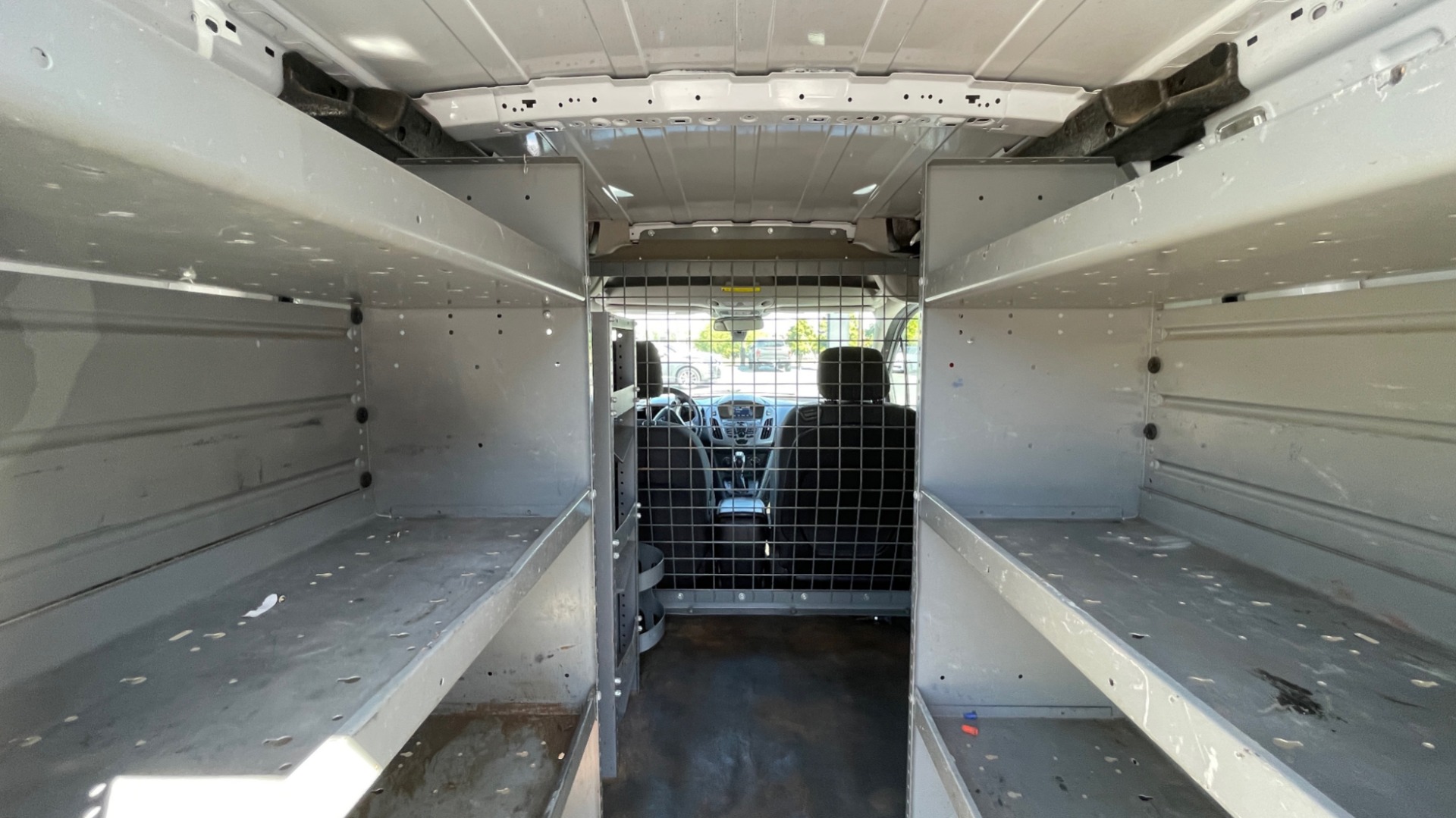 Used 2015 Ford TRANSIT CONNECT XLT CARGO VAN LWB / 2.5L 4-CYL / 6-SPD AUTO / ROOF RACK for sale Sold at Formula Imports in Charlotte NC 28227 57