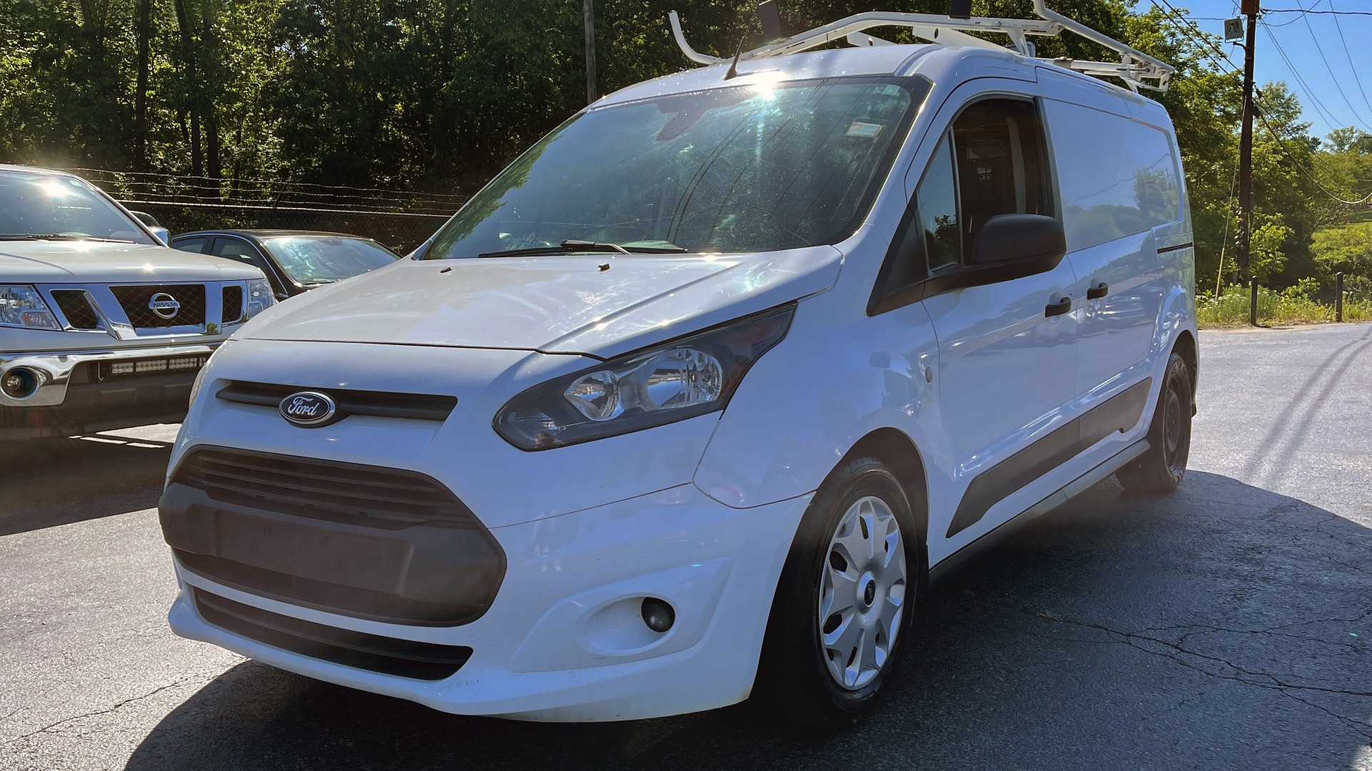 Used 2015 Ford TRANSIT CONNECT XLT CARGO VAN LWB / 2.5L 4-CYL / 6-SPD AUTO / ROOF RACK for sale Sold at Formula Imports in Charlotte NC 28227 1