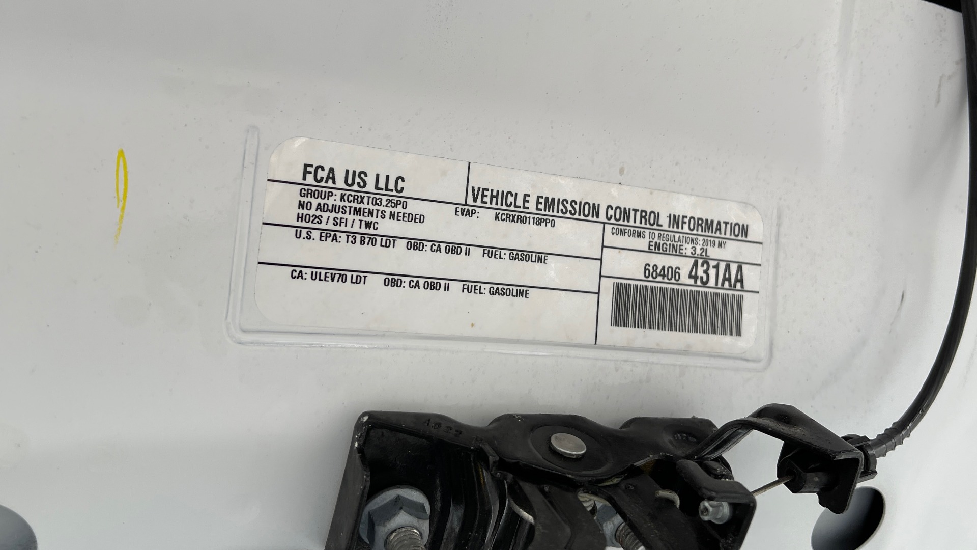Used 2019 Jeep CHEROKEE LIMITED 4X4 / KEYLESS-GO / BLIND SPOT AND CROSS PATH / REMOTE START / REARV for sale Sold at Formula Imports in Charlotte NC 28227 11