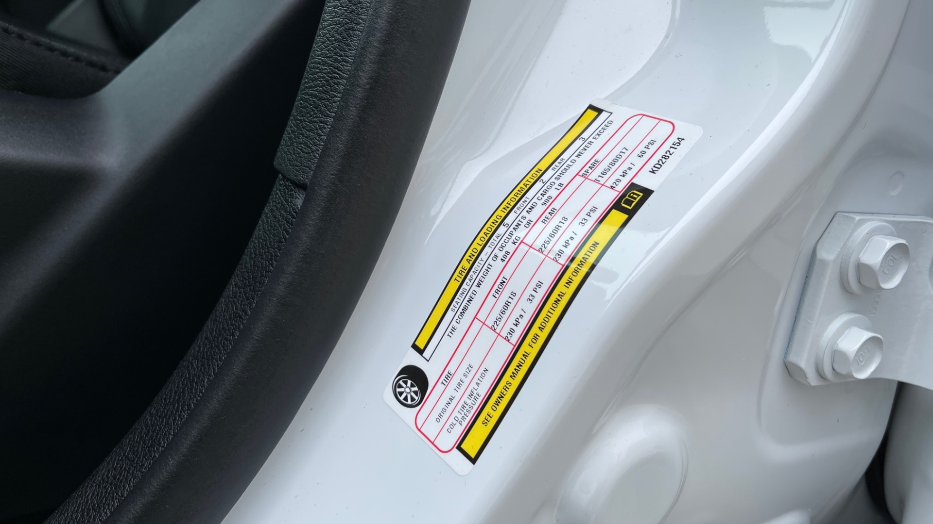 Used 2019 Jeep CHEROKEE LIMITED 4X4 / KEYLESS-GO / BLIND SPOT AND CROSS PATH / REMOTE START / REARV for sale Sold at Formula Imports in Charlotte NC 28227 32