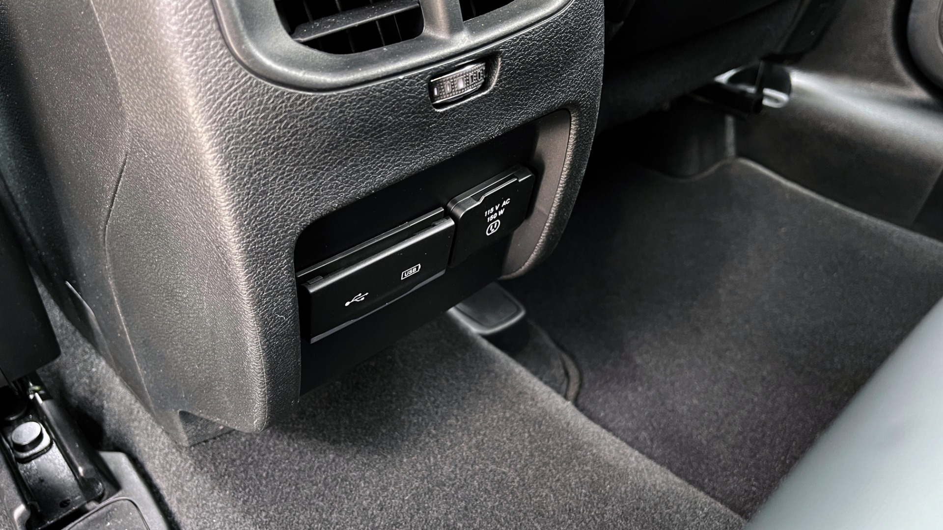 Used 2019 Jeep CHEROKEE LIMITED 4X4 / KEYLESS-GO / BLIND SPOT AND CROSS PATH / REMOTE START / REARV for sale Sold at Formula Imports in Charlotte NC 28227 69