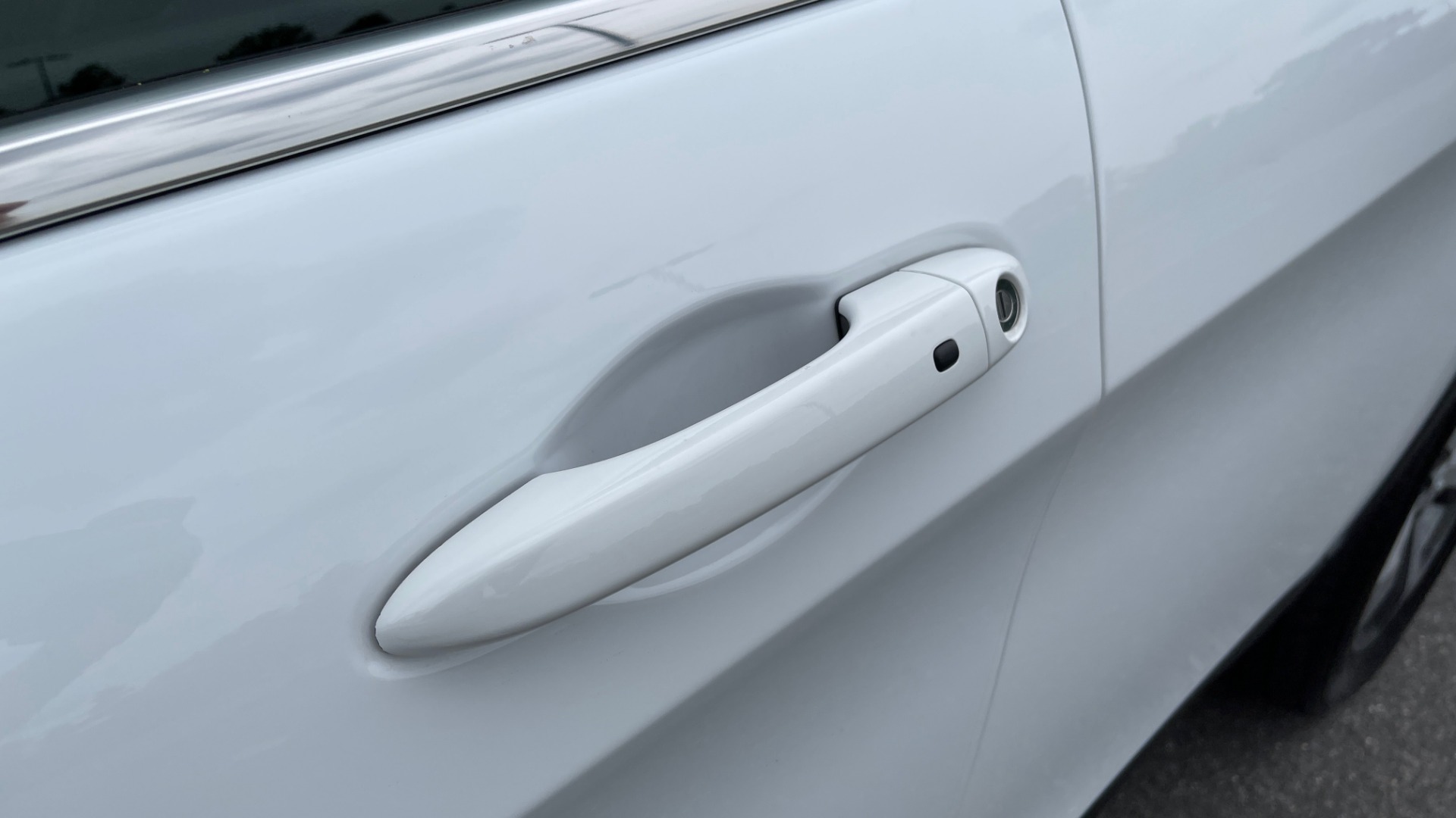 Used 2019 Jeep CHEROKEE LIMITED 4X4 / KEYLESS-GO / BLIND SPOT AND CROSS PATH / REMOTE START / REARV for sale Sold at Formula Imports in Charlotte NC 28227 7