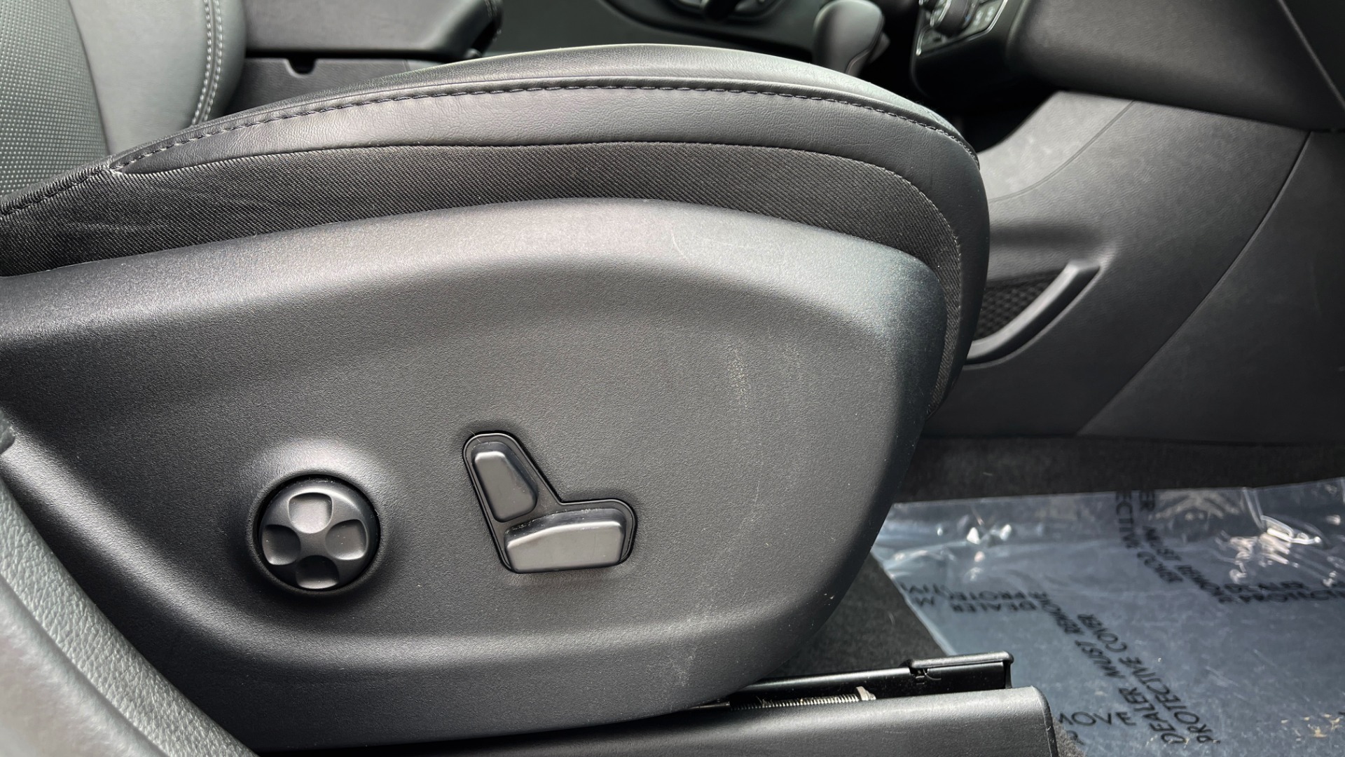 Used 2019 Jeep CHEROKEE LIMITED 4X4 / KEYLESS-GO / BLIND SPOT AND CROSS PATH / REMOTE START / REARV for sale Sold at Formula Imports in Charlotte NC 28227 76