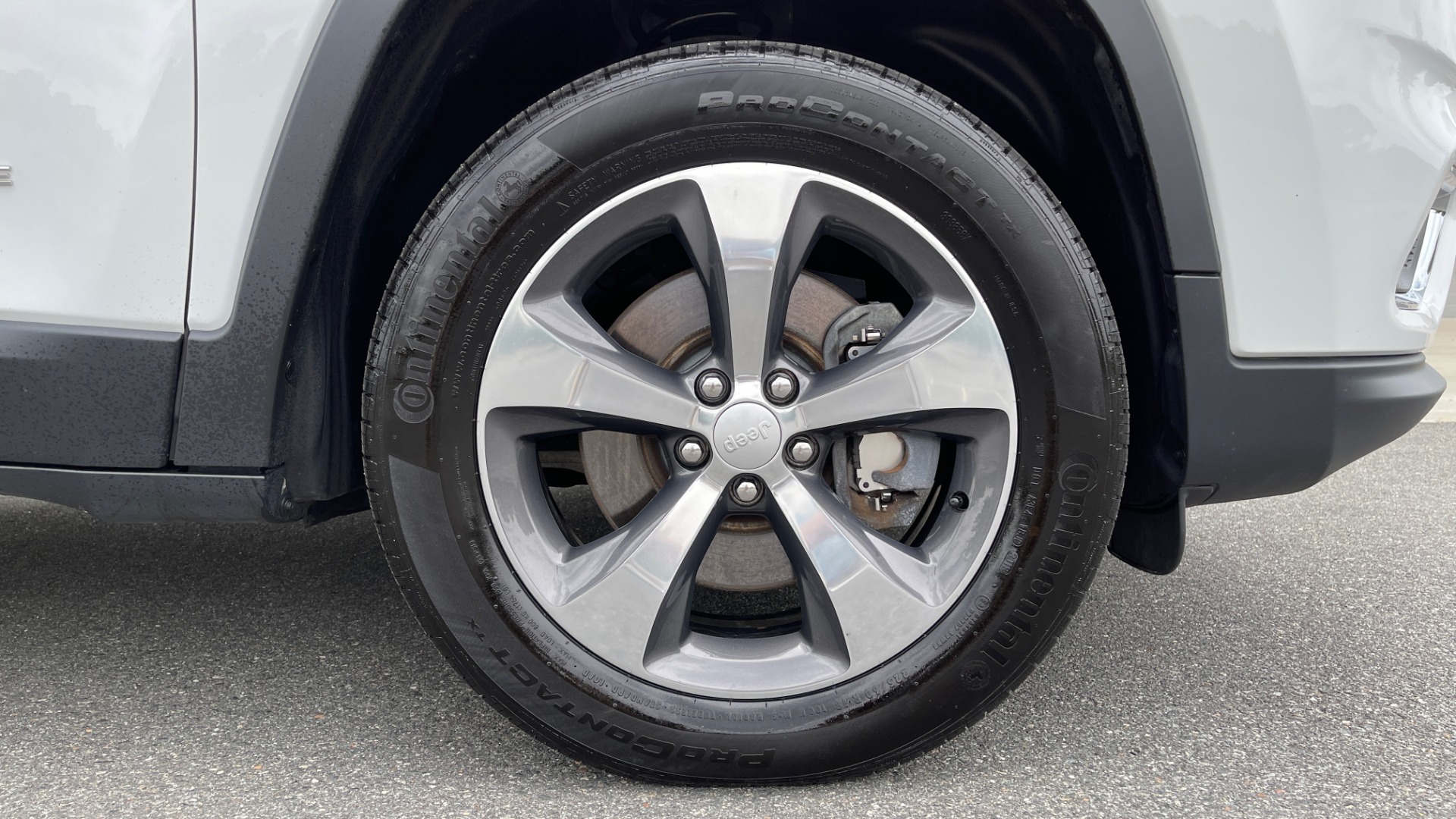 Used 2019 Jeep CHEROKEE LIMITED 4X4 / KEYLESS-GO / BLIND SPOT AND CROSS PATH / REMOTE START / REARV for sale Sold at Formula Imports in Charlotte NC 28227 81