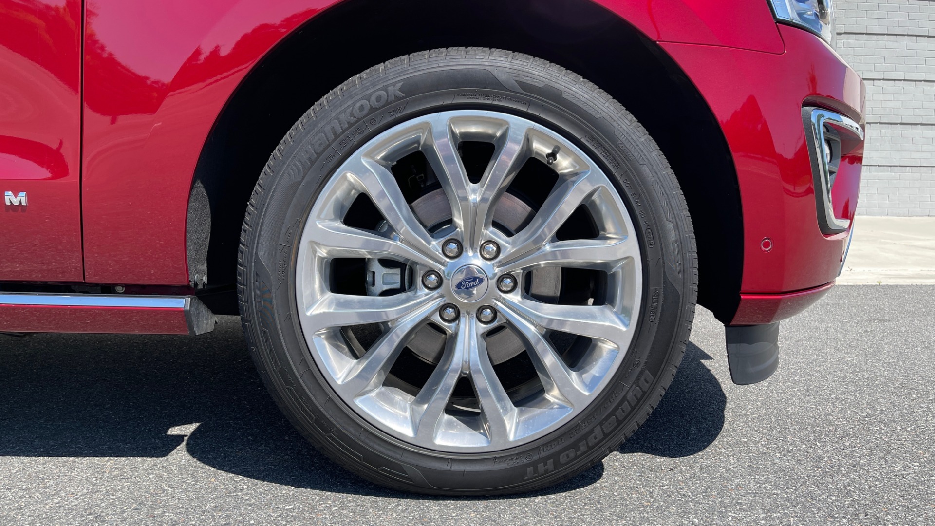 Used 2019 Ford EXPEDITION PLATINUM / 3.5L ECOBOOST / NAV / WIFI / SUNROOF / 3-ROW / REARVIEW for sale Sold at Formula Imports in Charlotte NC 28227 101