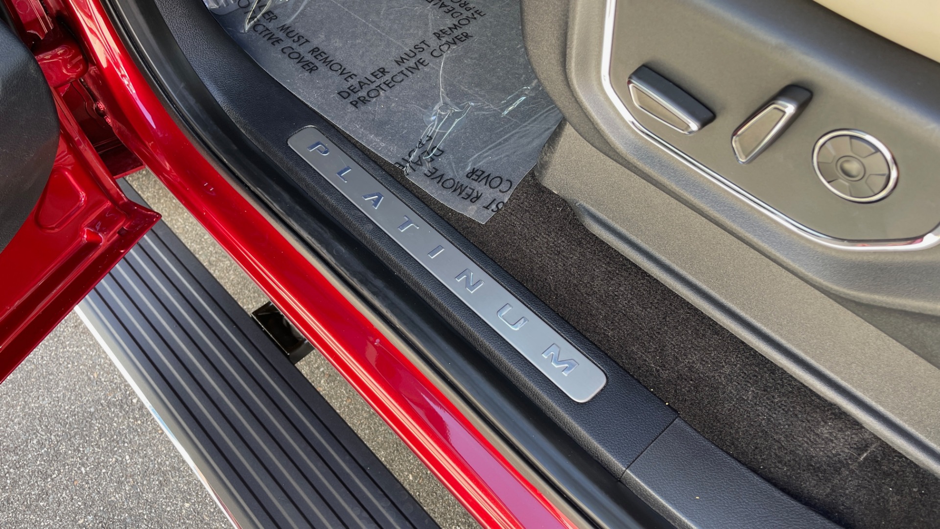 Used 2019 Ford EXPEDITION PLATINUM / 3.5L ECOBOOST / NAV / WIFI / SUNROOF / 3-ROW / REARVIEW for sale Sold at Formula Imports in Charlotte NC 28227 34