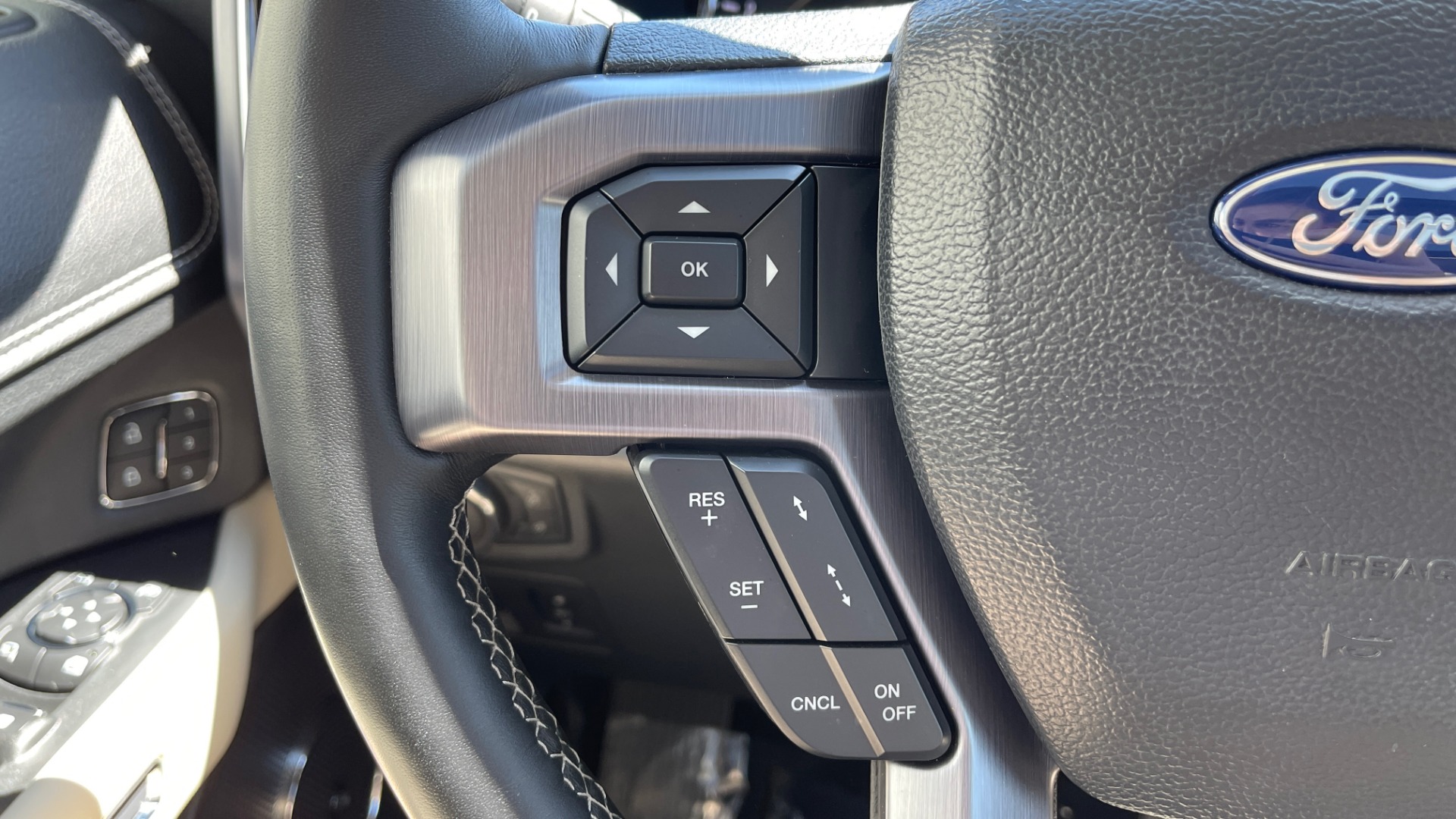 Used 2019 Ford EXPEDITION PLATINUM / 3.5L ECOBOOST / NAV / WIFI / SUNROOF / 3-ROW / REARVIEW for sale Sold at Formula Imports in Charlotte NC 28227 45