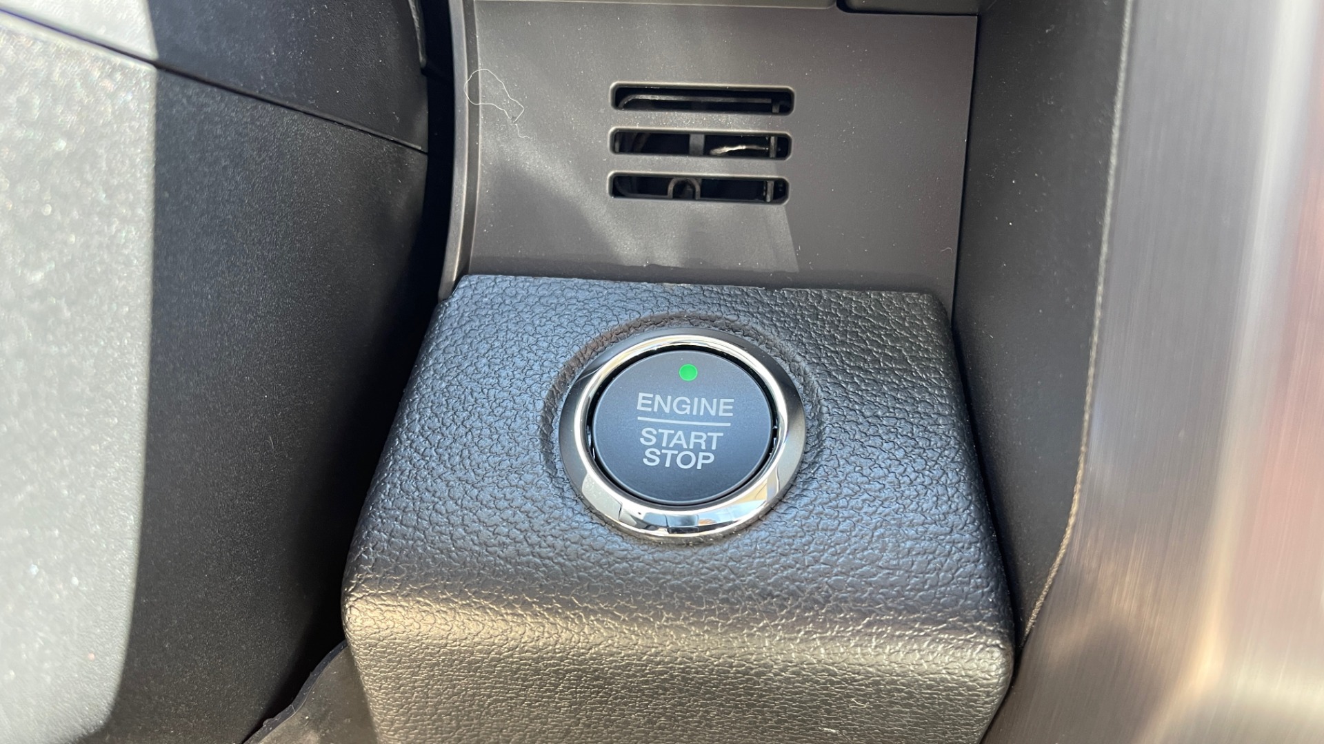 Used 2019 Ford EXPEDITION PLATINUM / 3.5L ECOBOOST / NAV / WIFI / SUNROOF / 3-ROW / REARVIEW for sale Sold at Formula Imports in Charlotte NC 28227 55