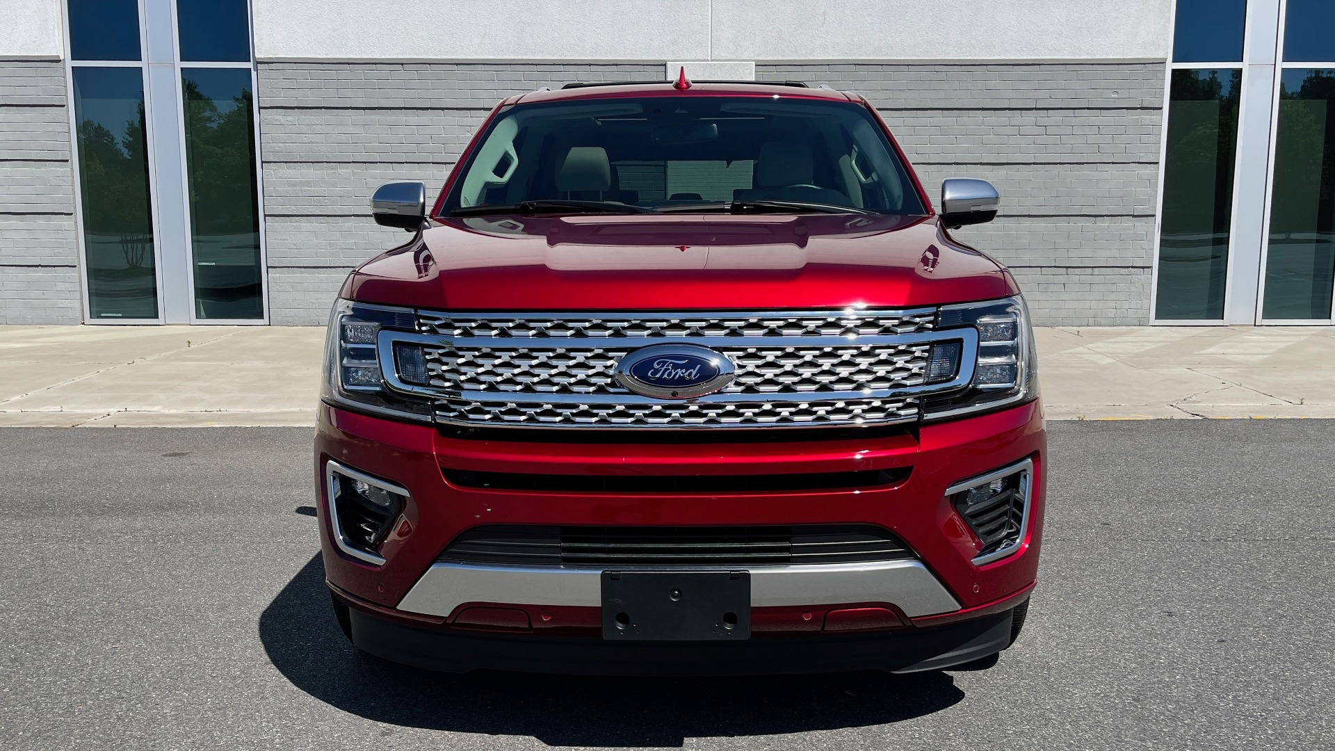 Used 2019 Ford EXPEDITION PLATINUM / 3.5L ECOBOOST / NAV / WIFI / SUNROOF / 3-ROW / REARVIEW for sale Sold at Formula Imports in Charlotte NC 28227 6
