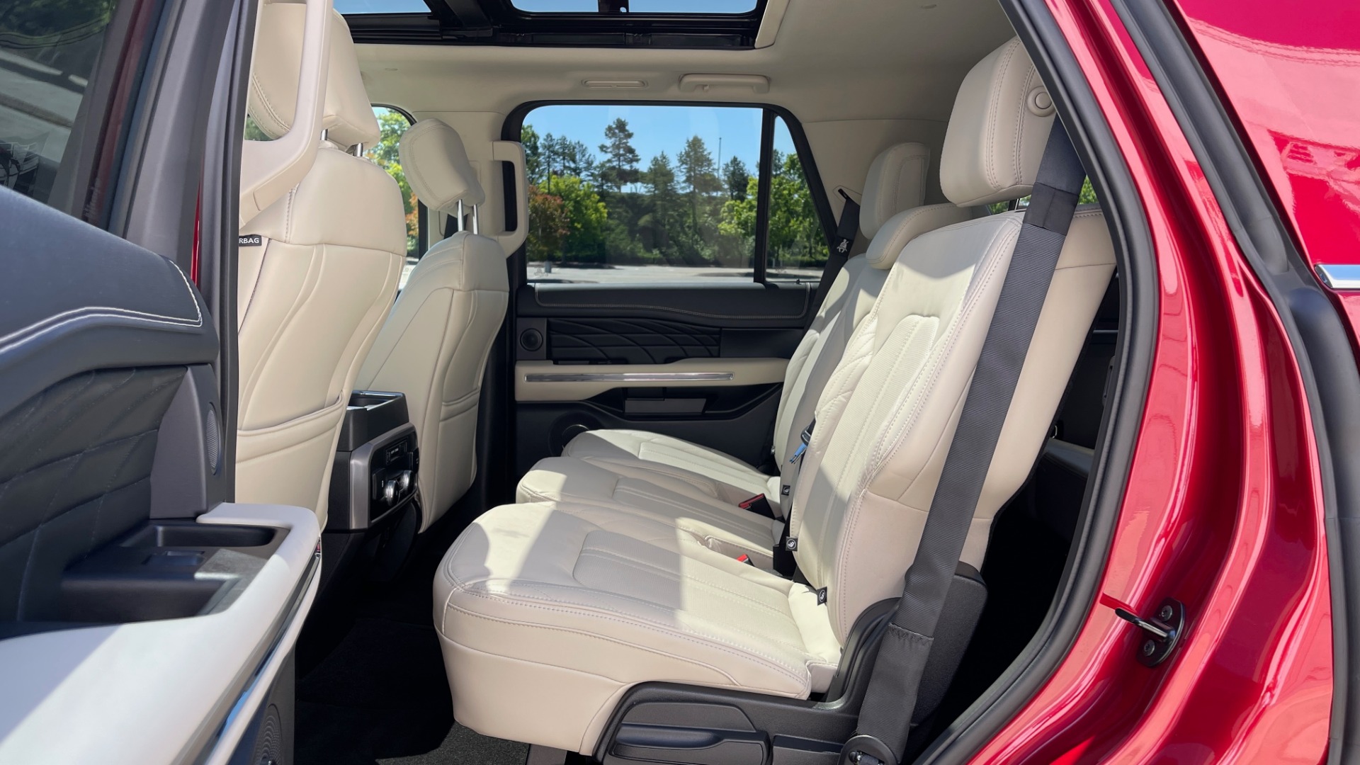 Used 2019 Ford EXPEDITION PLATINUM / 3.5L ECOBOOST / NAV / WIFI / SUNROOF / 3-ROW / REARVIEW for sale Sold at Formula Imports in Charlotte NC 28227 68