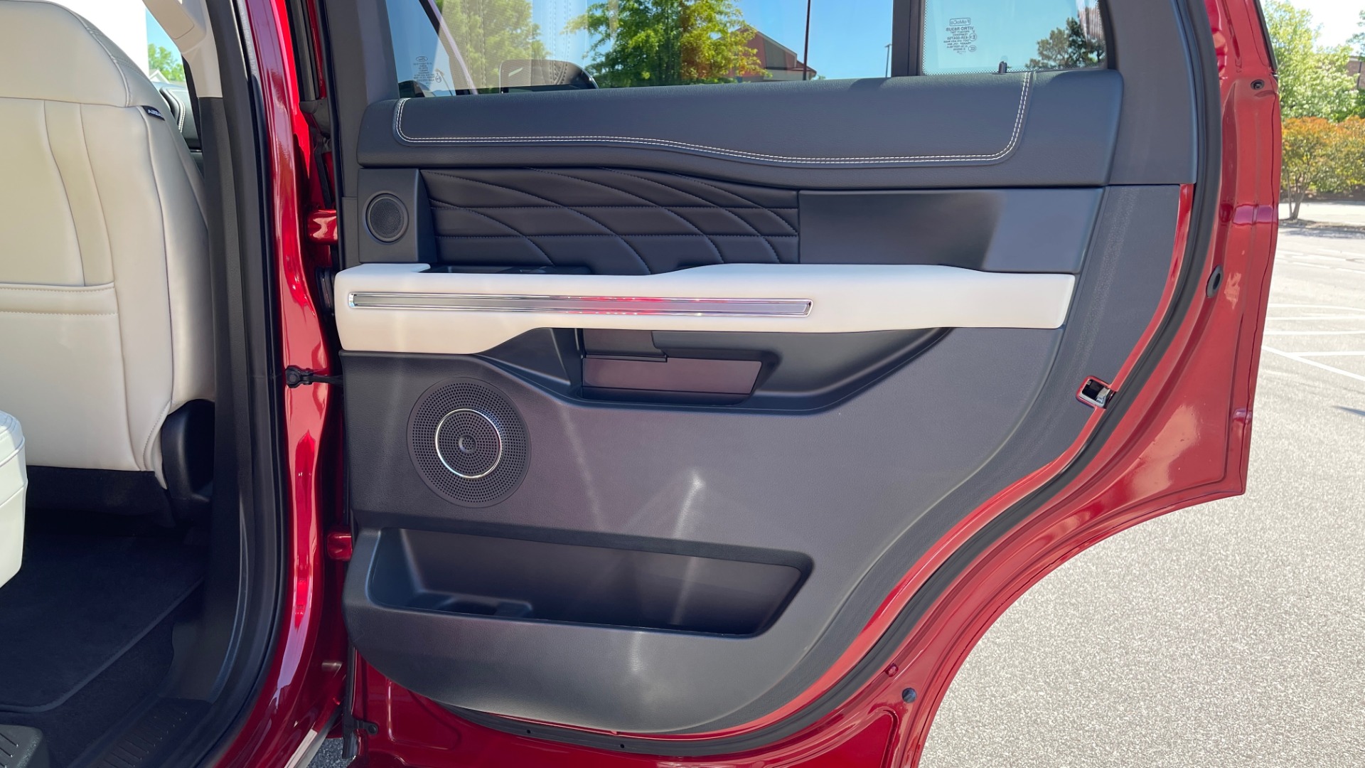 Used 2019 Ford EXPEDITION PLATINUM / 3.5L ECOBOOST / NAV / WIFI / SUNROOF / 3-ROW / REARVIEW for sale Sold at Formula Imports in Charlotte NC 28227 89