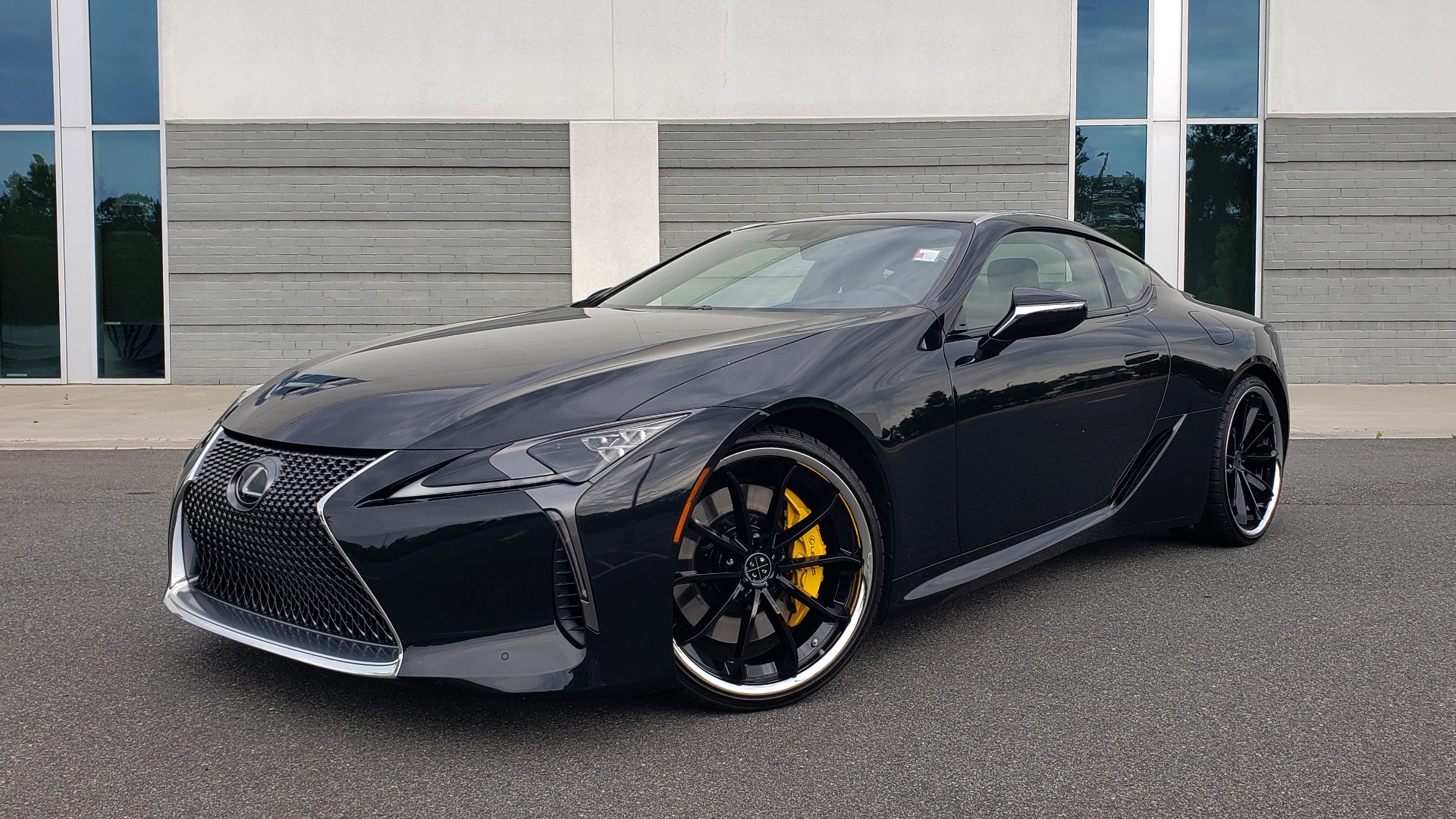 Used 2018 Lexus LC 500 COUPE / 5.0L V8 (471HP) / 10-SPD AUTO / HUD / SUNROOF / REARVIEW for sale Sold at Formula Imports in Charlotte NC 28227 1