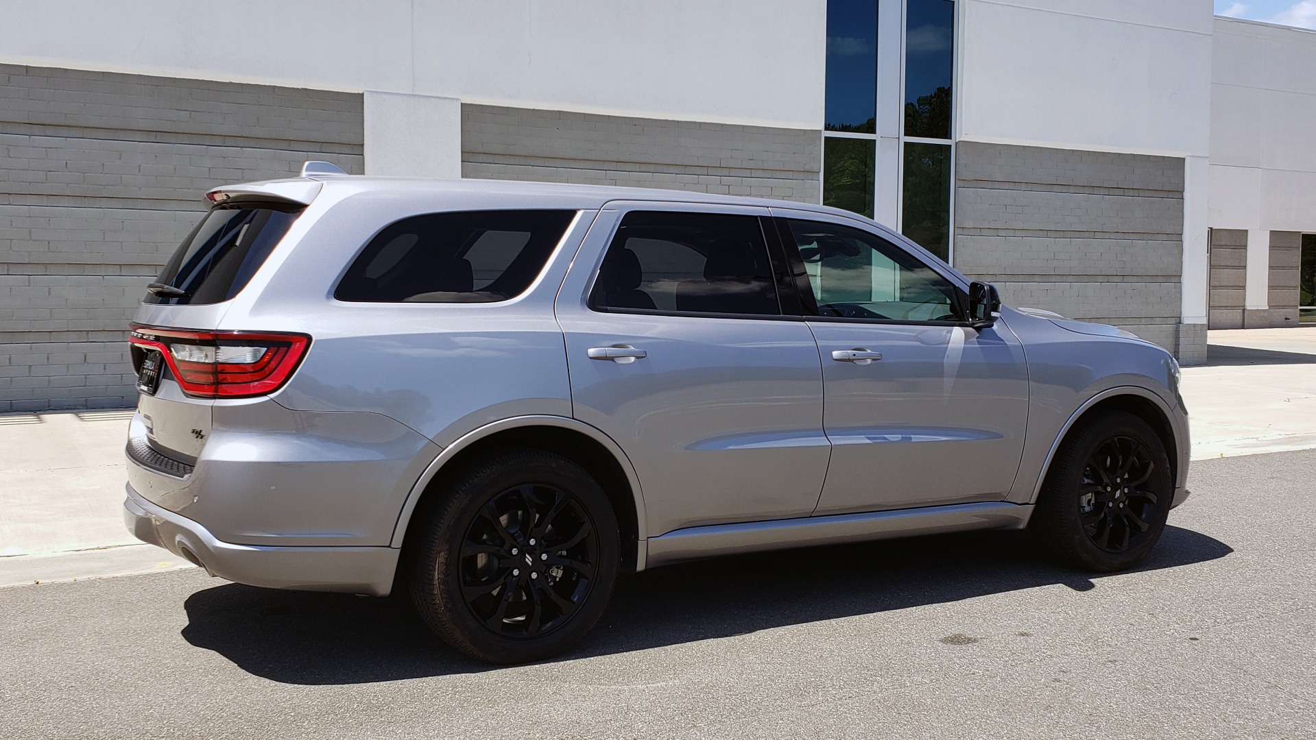 Used 2019 Dodge DURANGO R/T BLACKTOP AWD / TECH / ADAPT CRUS / TOW GROUP / SUNROOF / REARVIEW for sale Sold at Formula Imports in Charlotte NC 28227 3