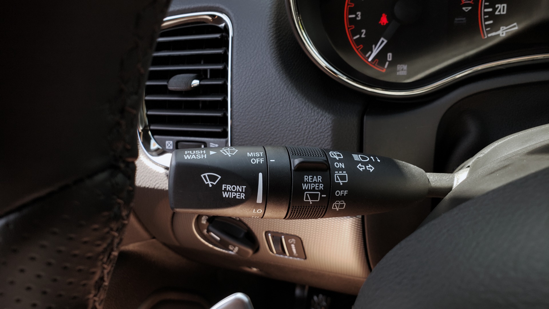 Used 2019 Dodge DURANGO R/T BLACKTOP AWD / TECH / ADAPT CRUS / TOW GROUP / SUNROOF / REARVIEW for sale Sold at Formula Imports in Charlotte NC 28227 46
